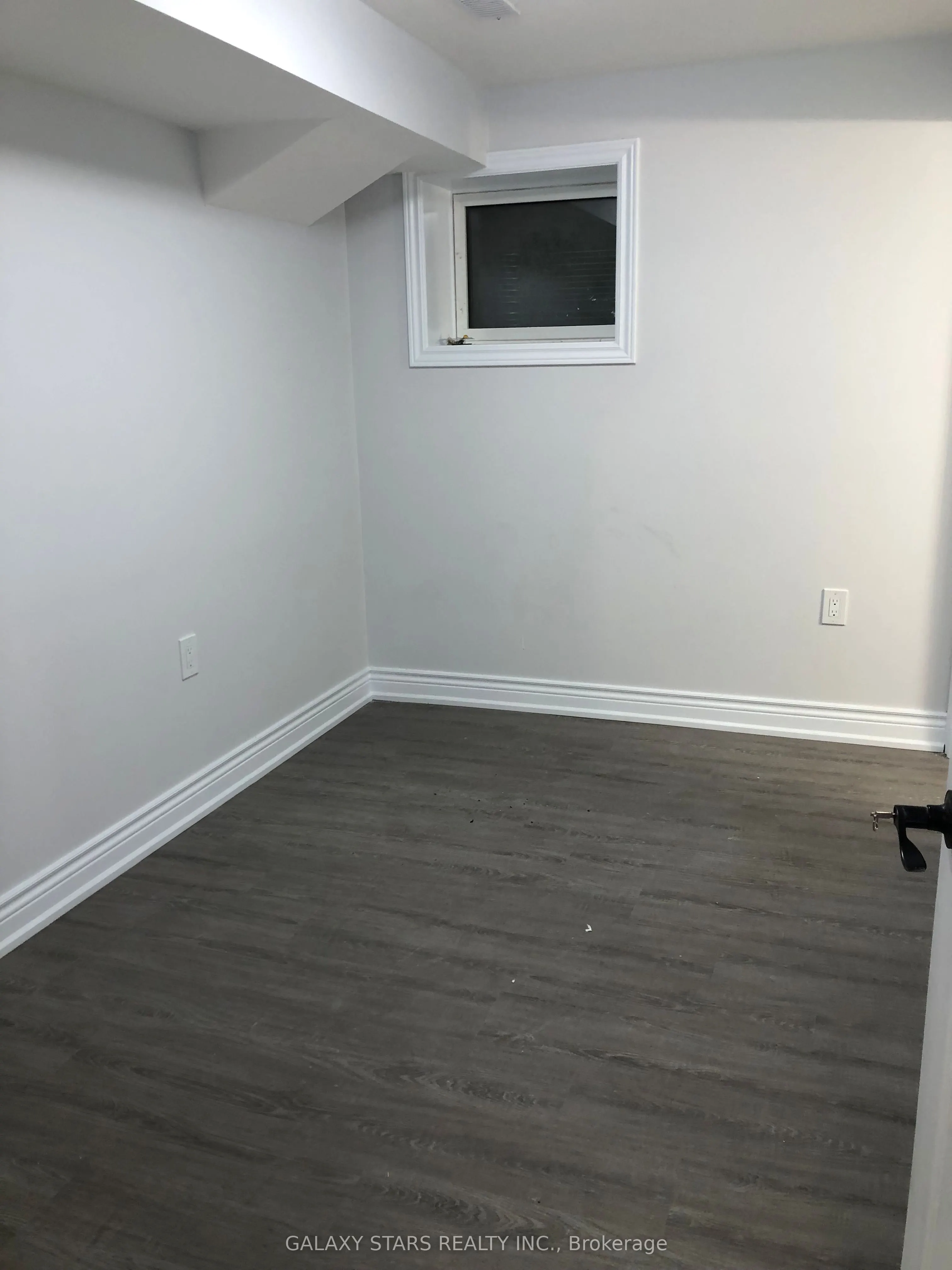 4 Spall Court