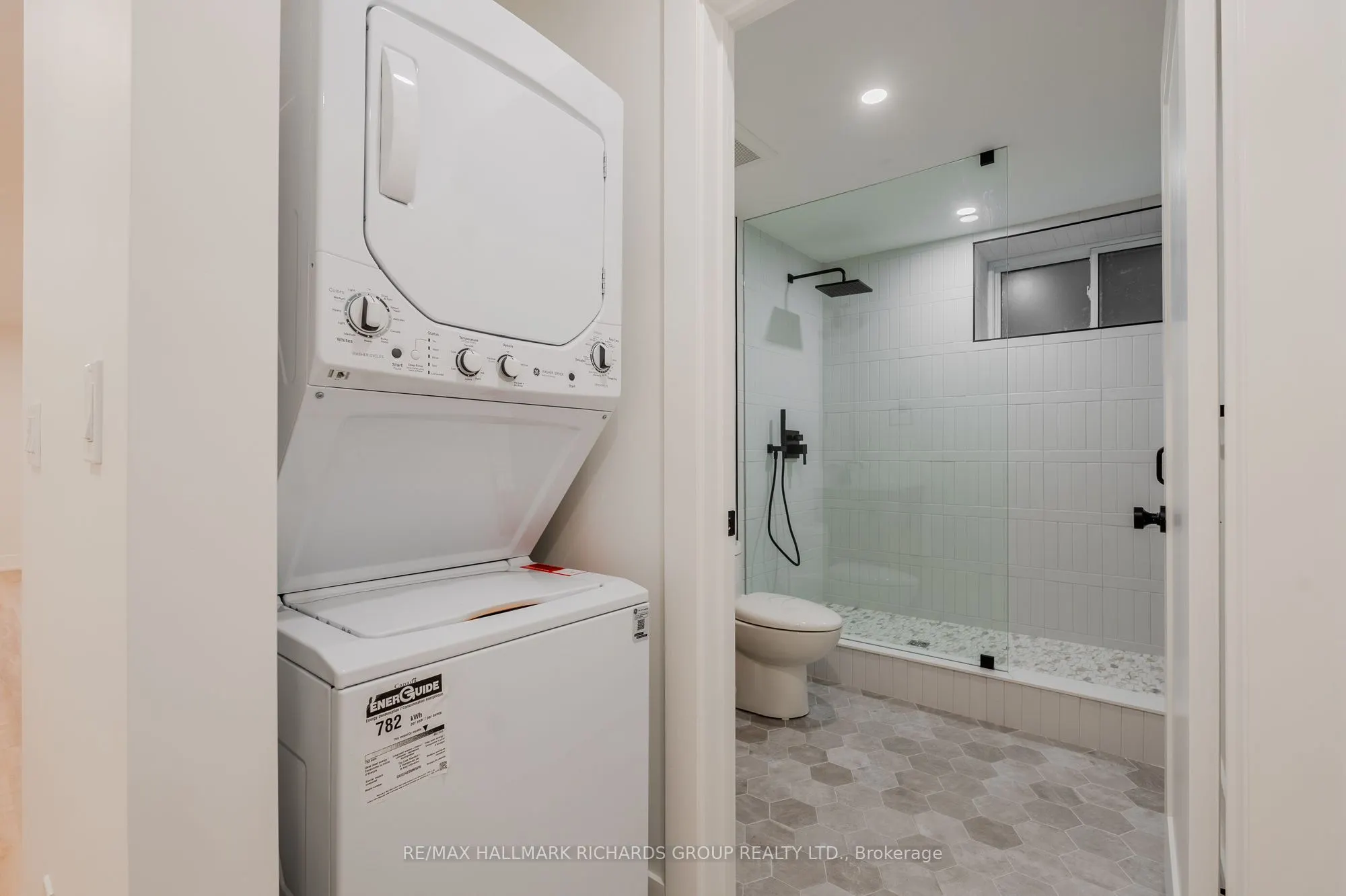 20 Wineva Avenue #Lower