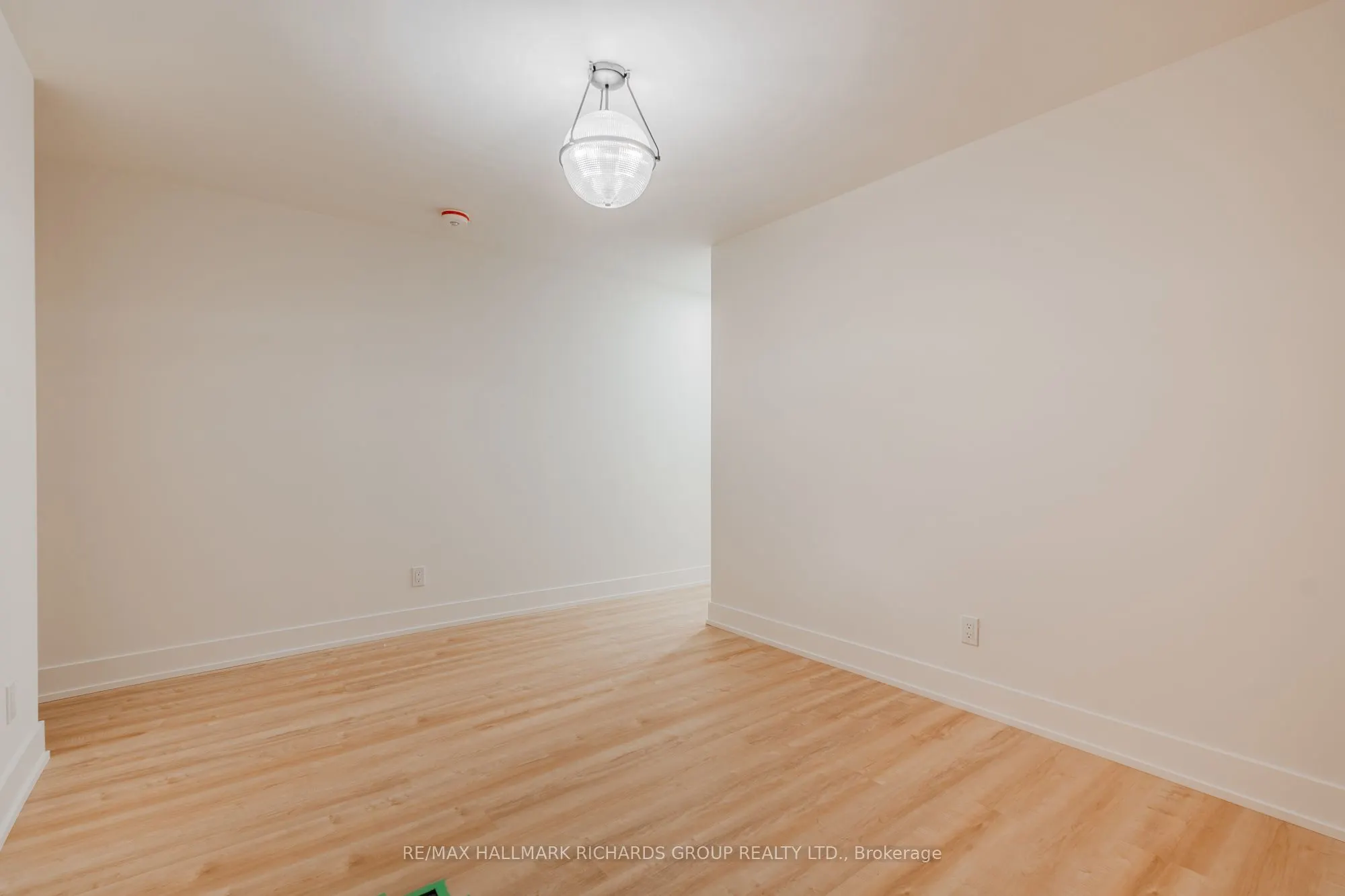 20 Wineva Avenue #Lower