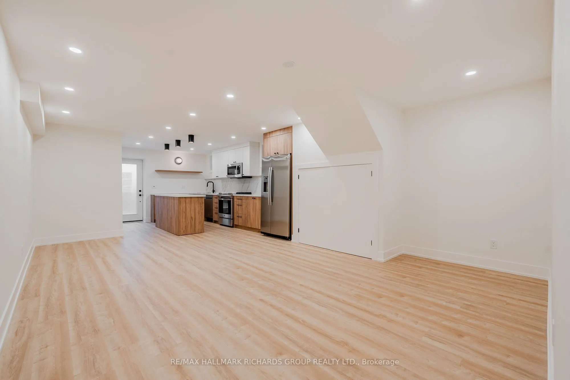 20 Wineva Avenue #Lower