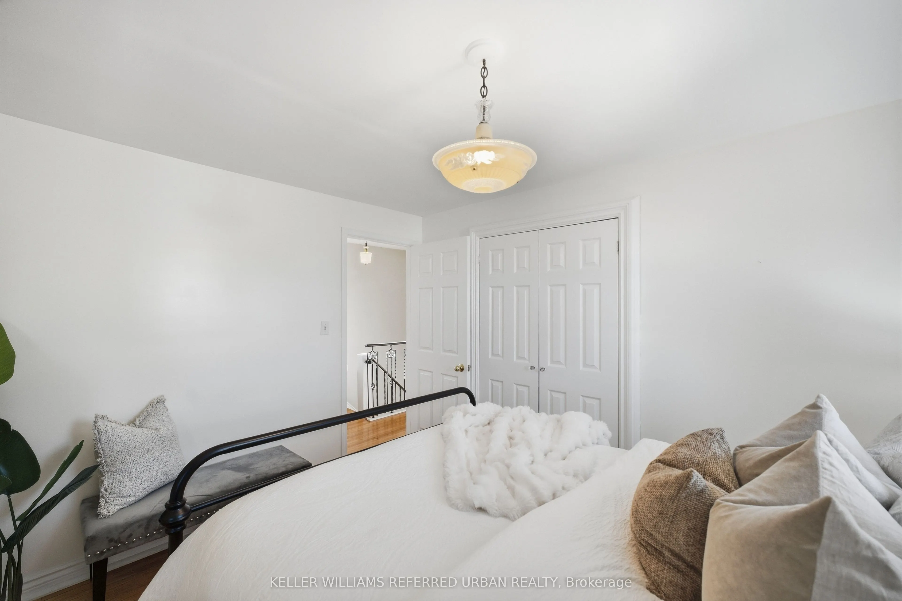 569 Masson Street