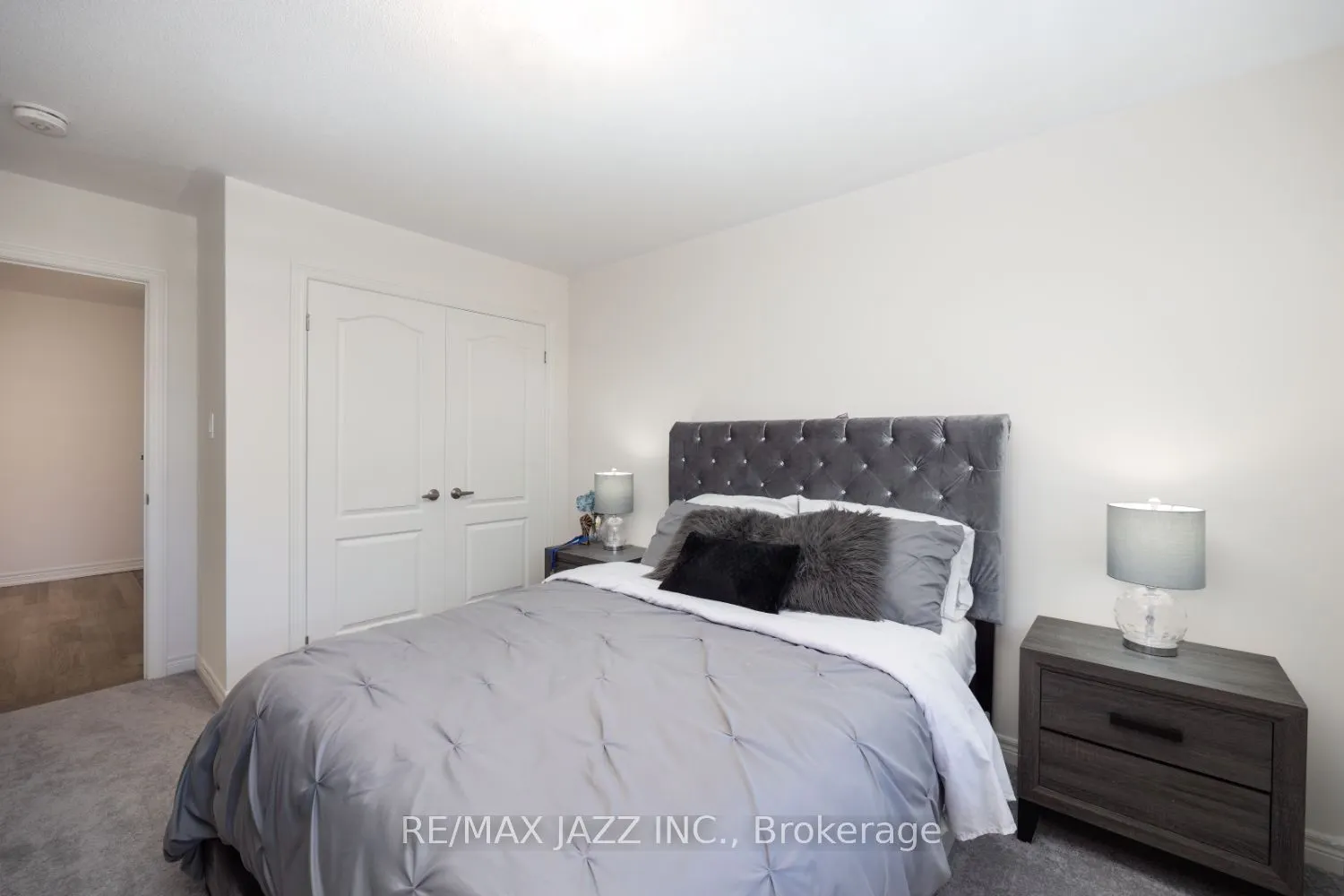 131 Courtney Street #UPPER