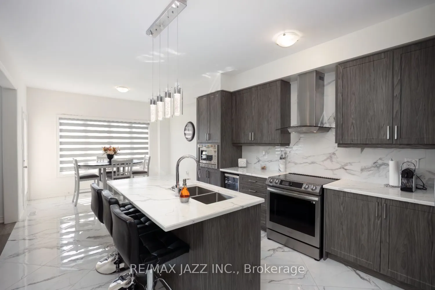 131 Courtney Street #UPPER