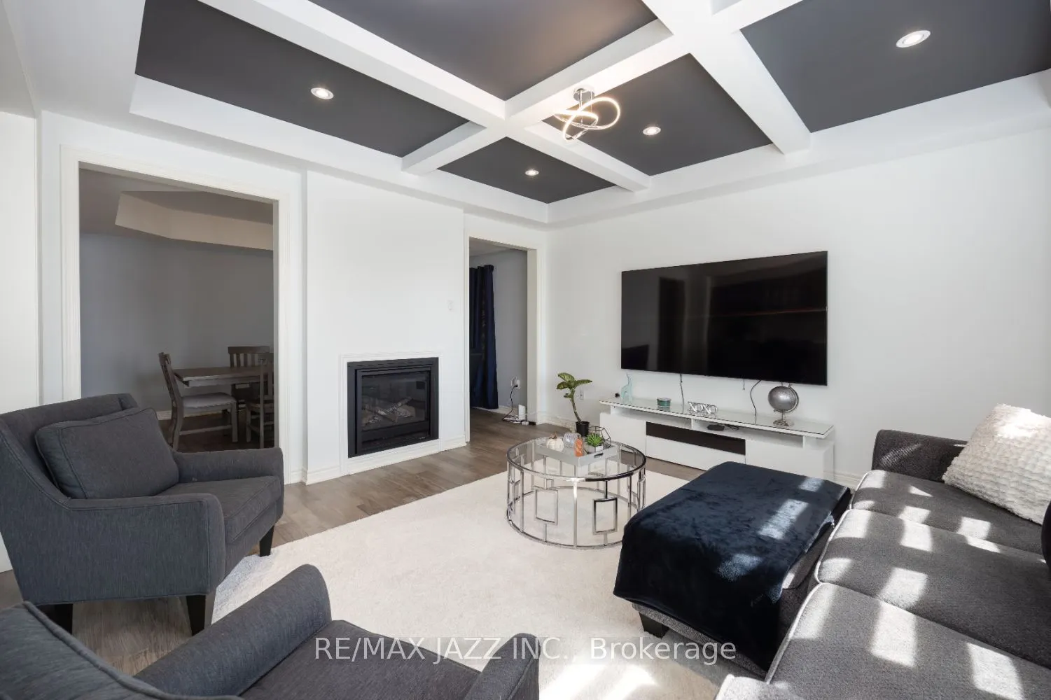 131 Courtney Street #UPPER