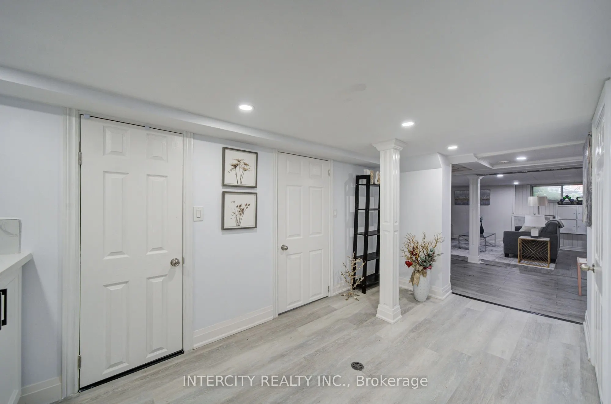 256 Blantyre Avenue