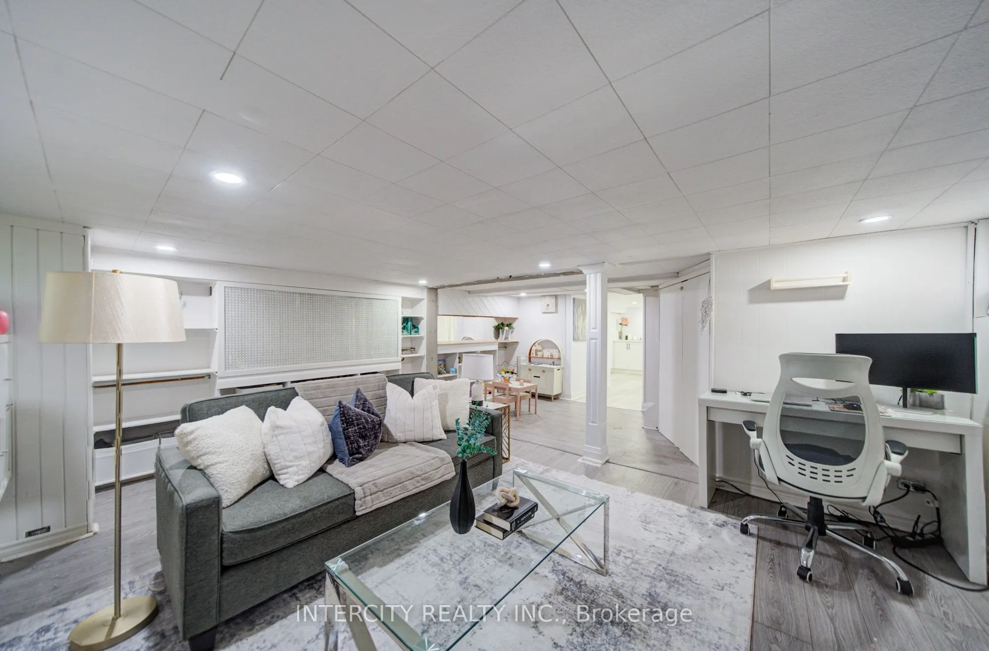 256 Blantyre Avenue