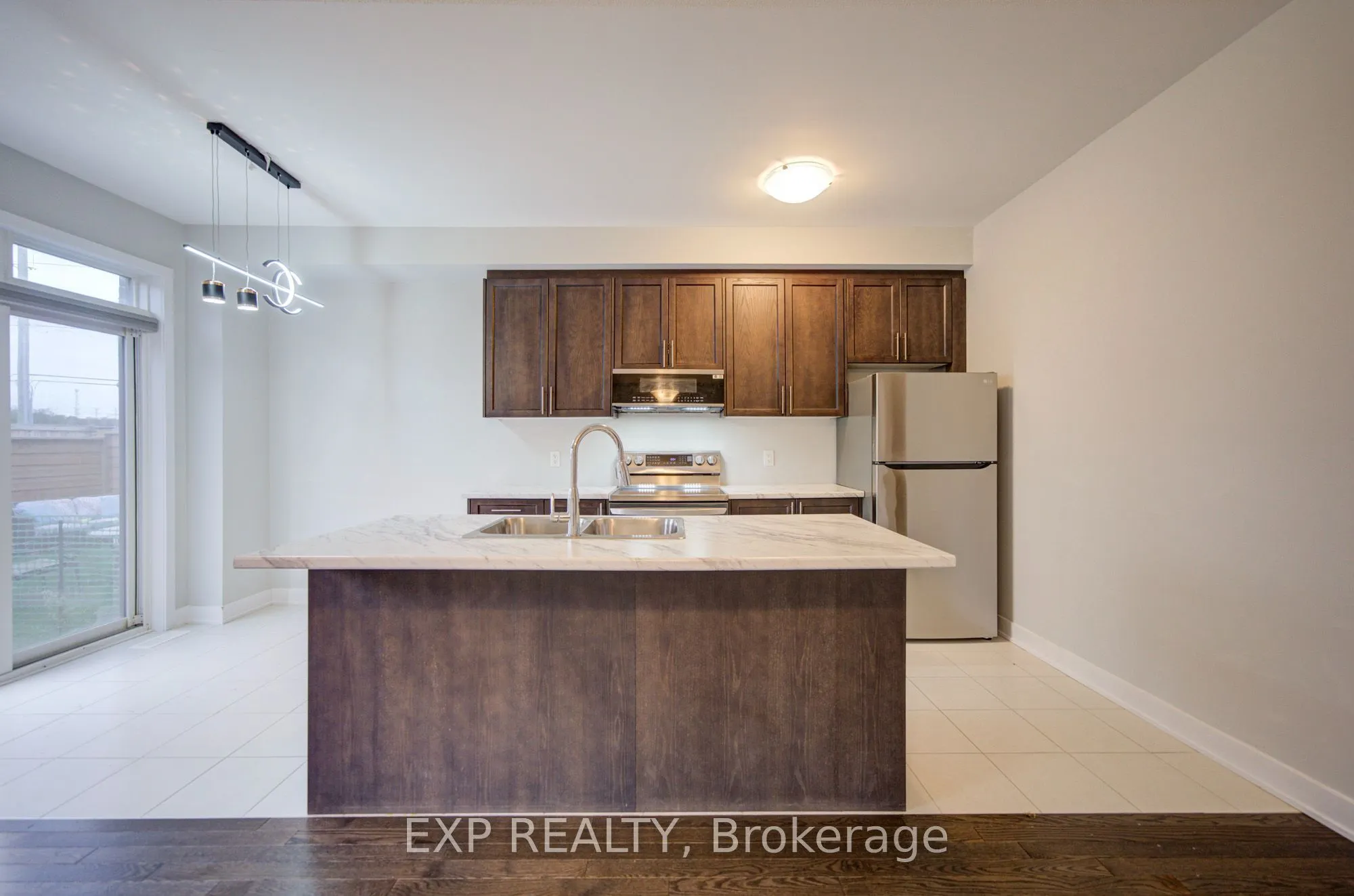 1095 Thompson Drive