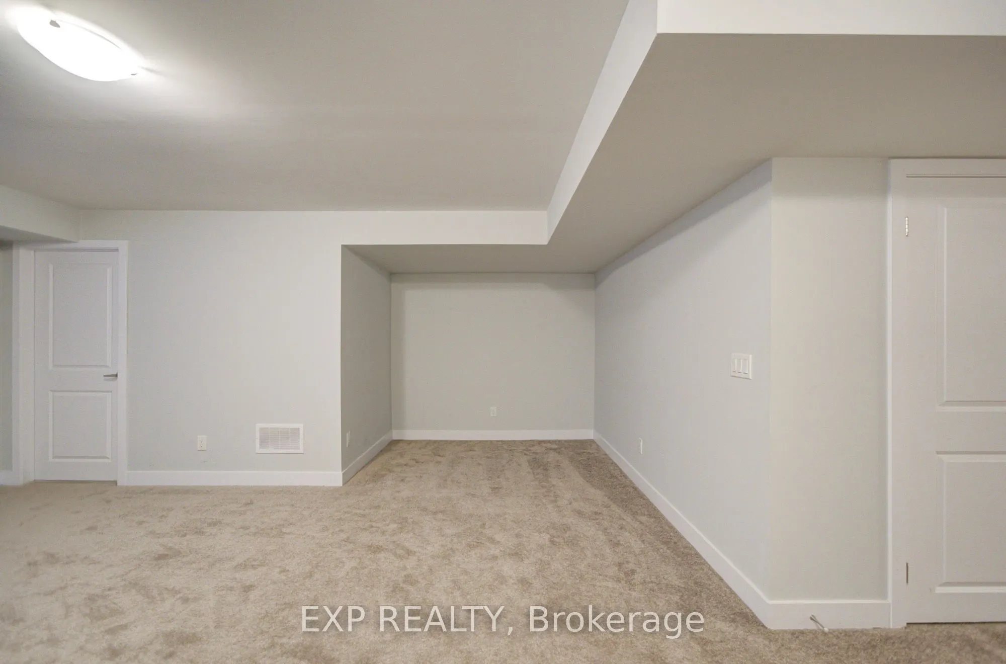 1095 Thompson Drive