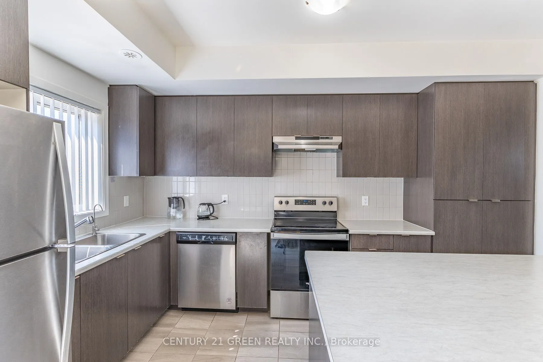 1525 Kingston Road #406