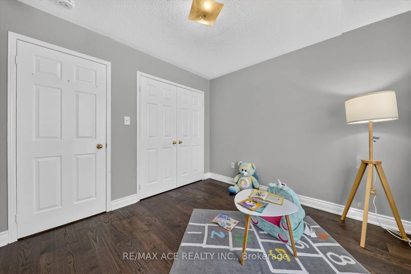 39 Skelton Crescent
