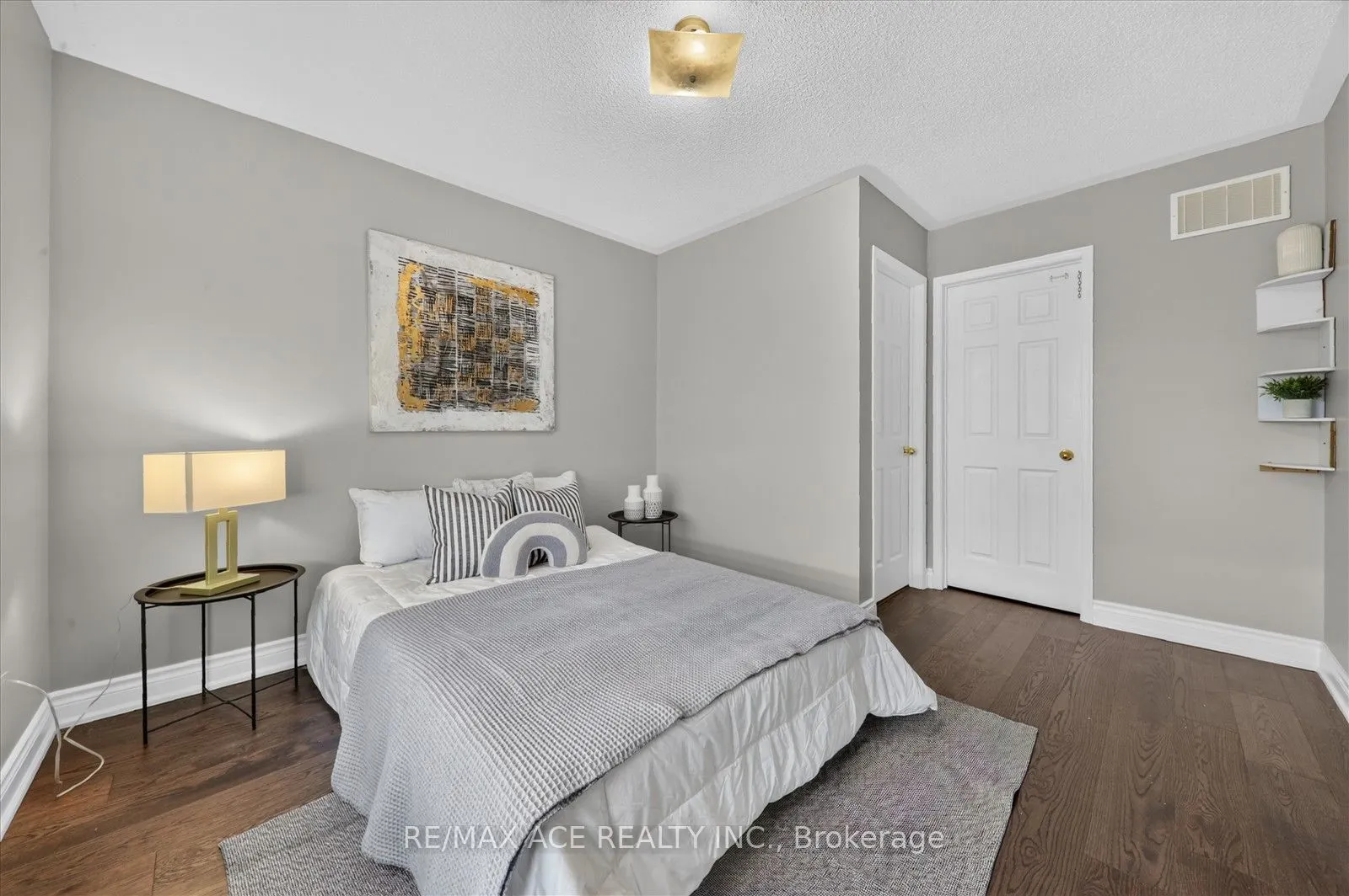 39 Skelton Crescent