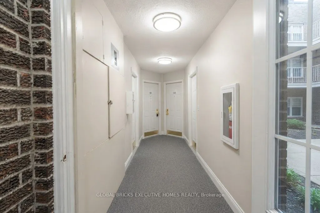 1010 Glen Street #124