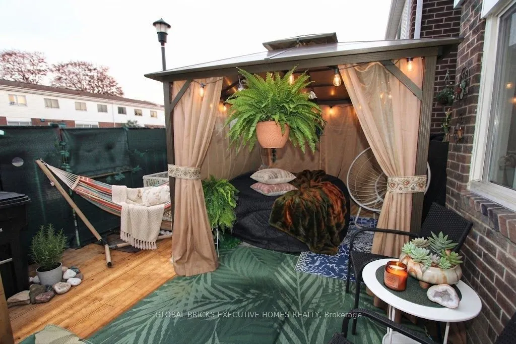 1010 Glen Street #124