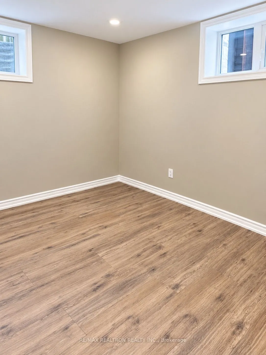 59 Cumber Avenue #Lower Unit