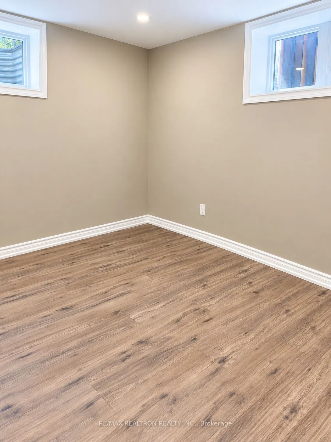 59 Cumber Avenue #Lower Unit