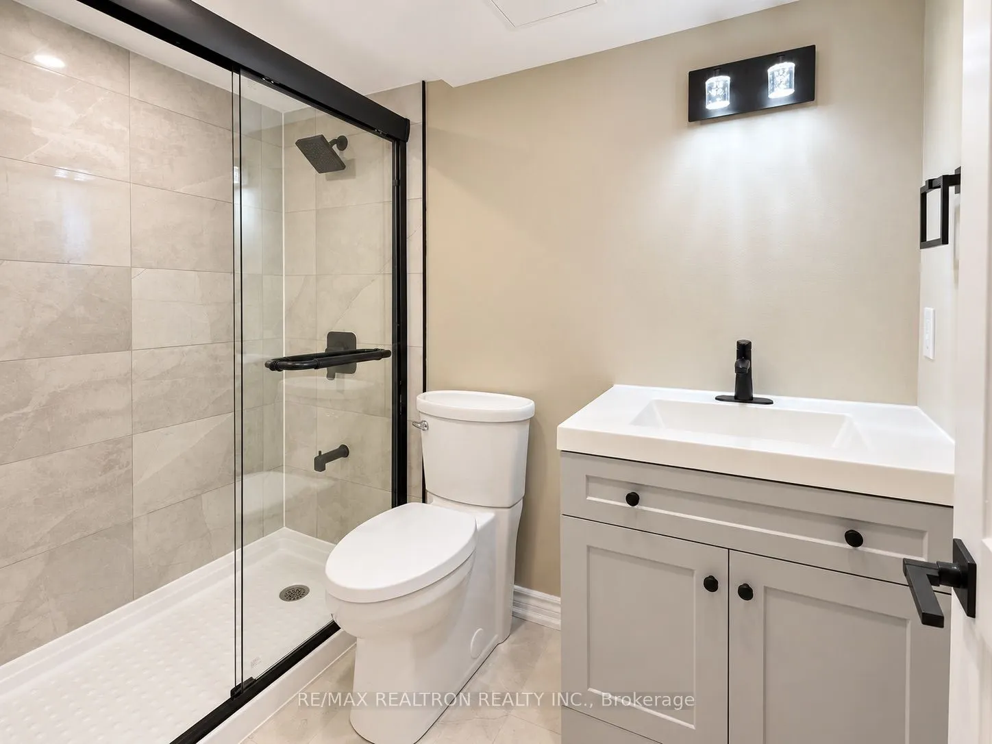 59 Cumber Avenue #Lower Unit