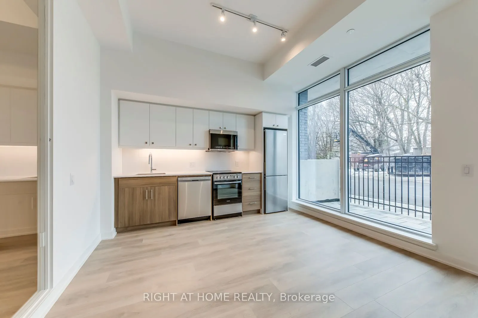 2 Manderley Drive #101