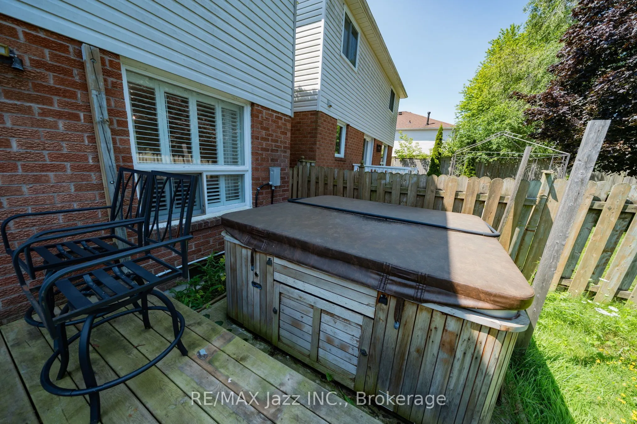 110 Freeland Avenue