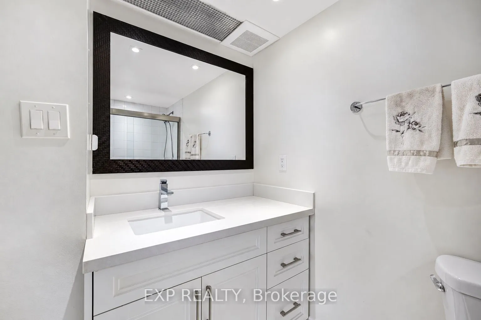 10 Dean Park Road #1108