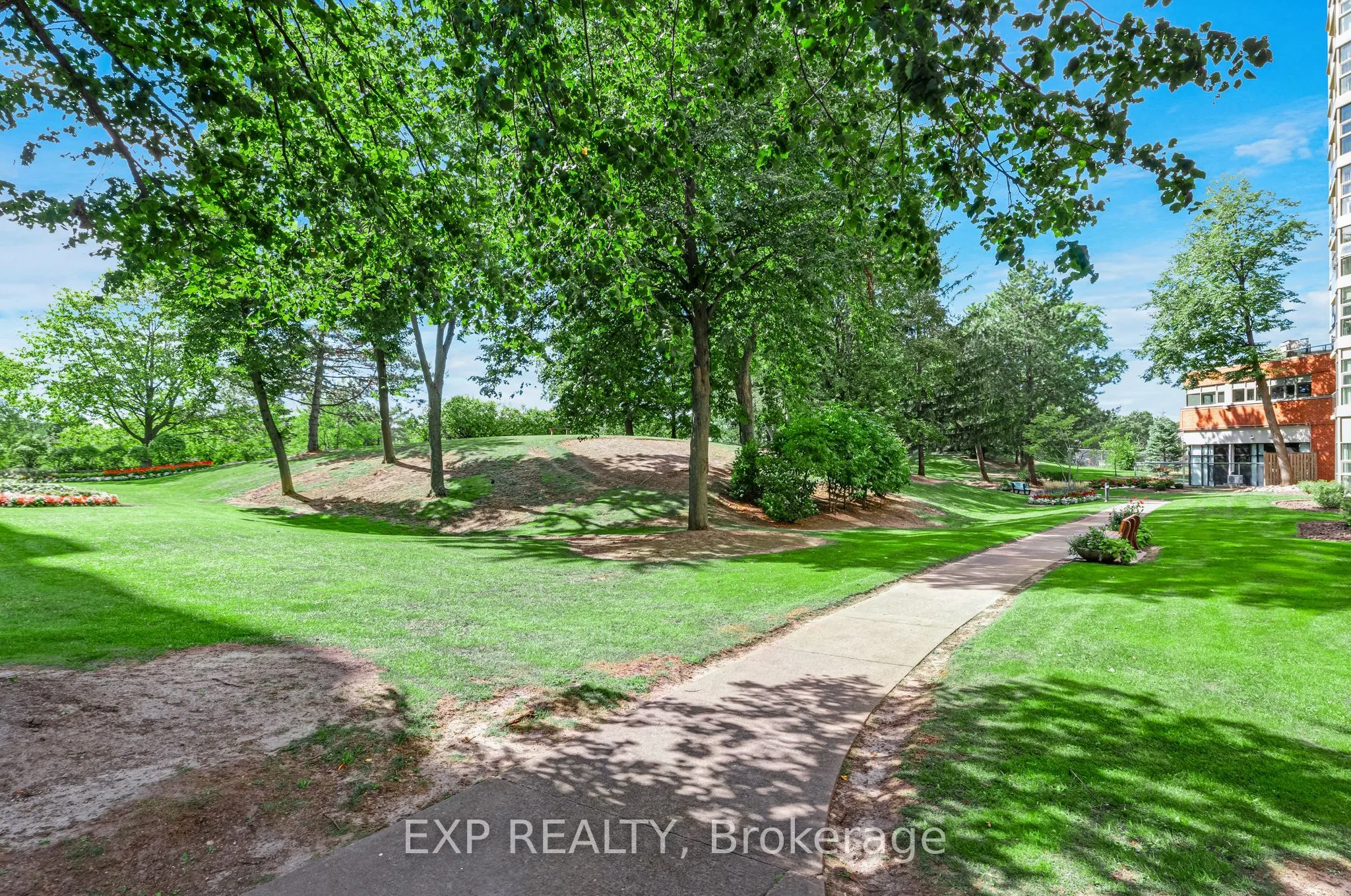 10 Dean Park Road #1108