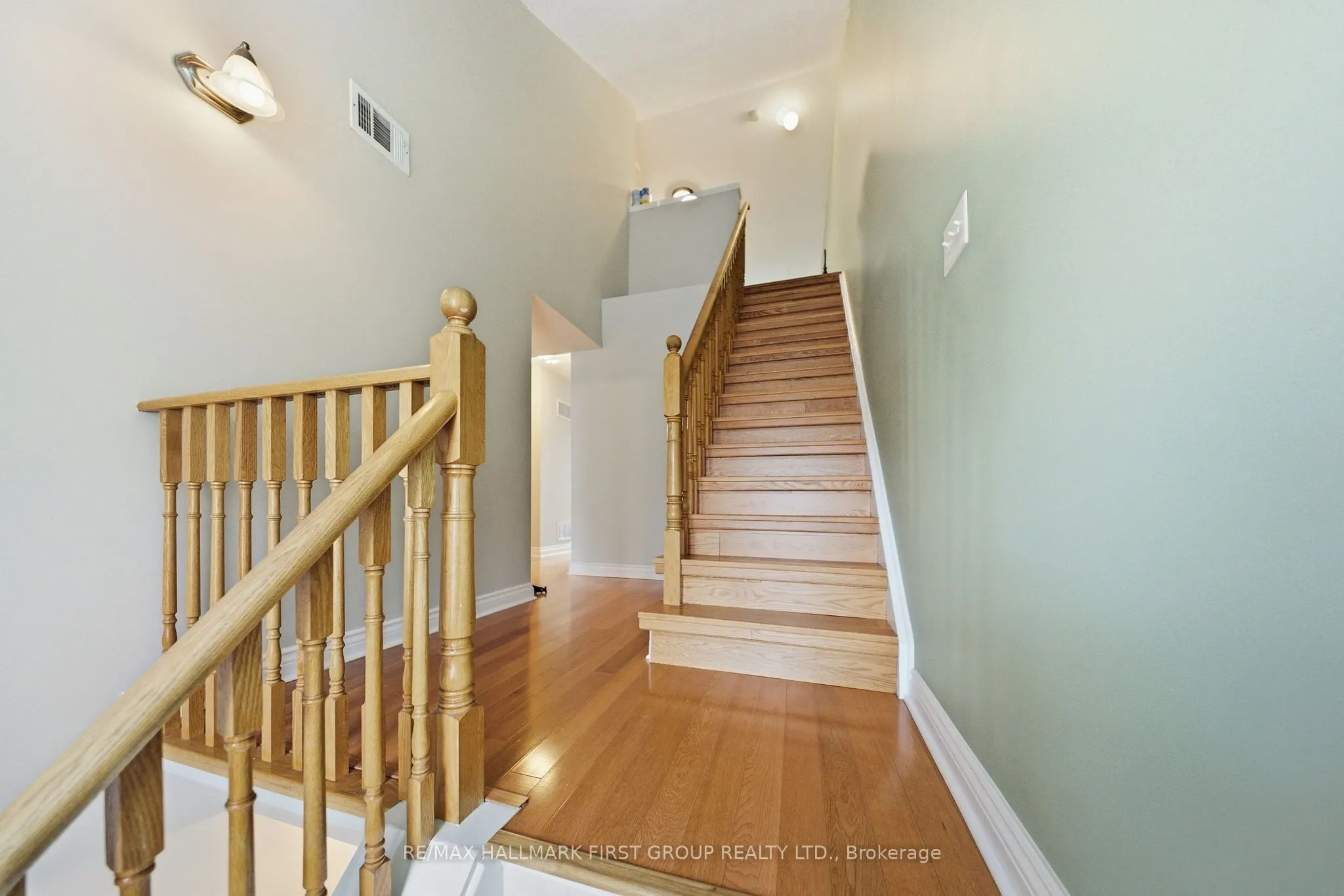 8 Petra Way #3