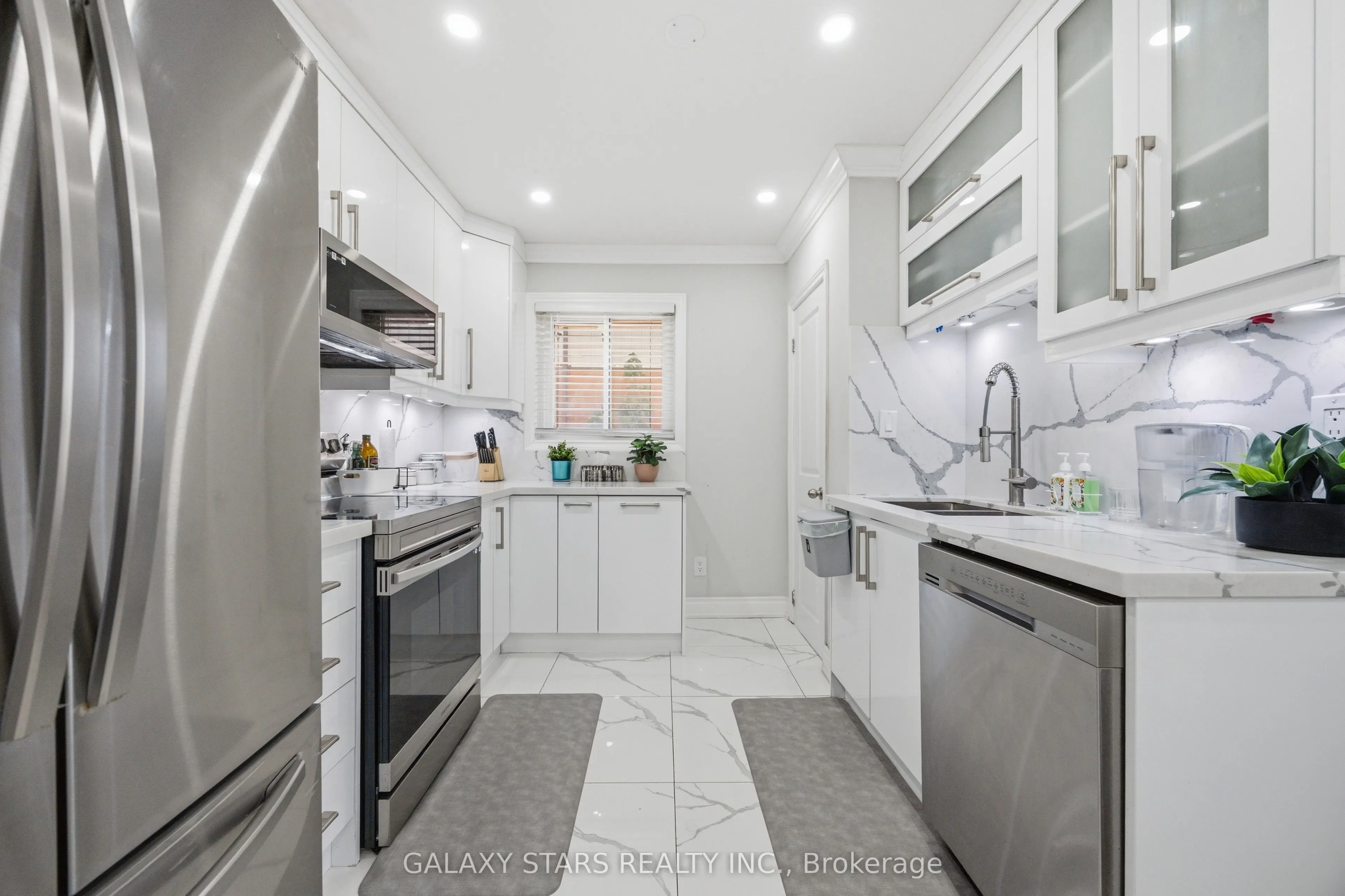 1177 Lisgar Avenue