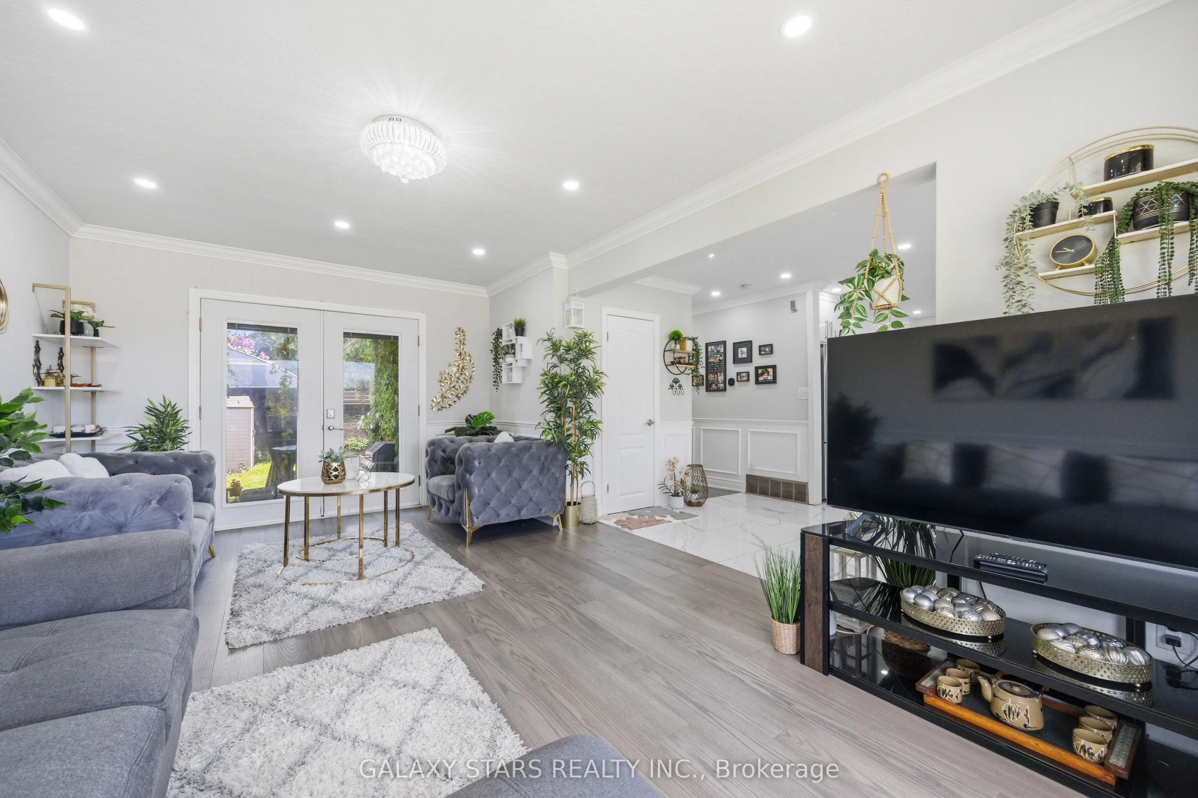 1177 Lisgar Avenue