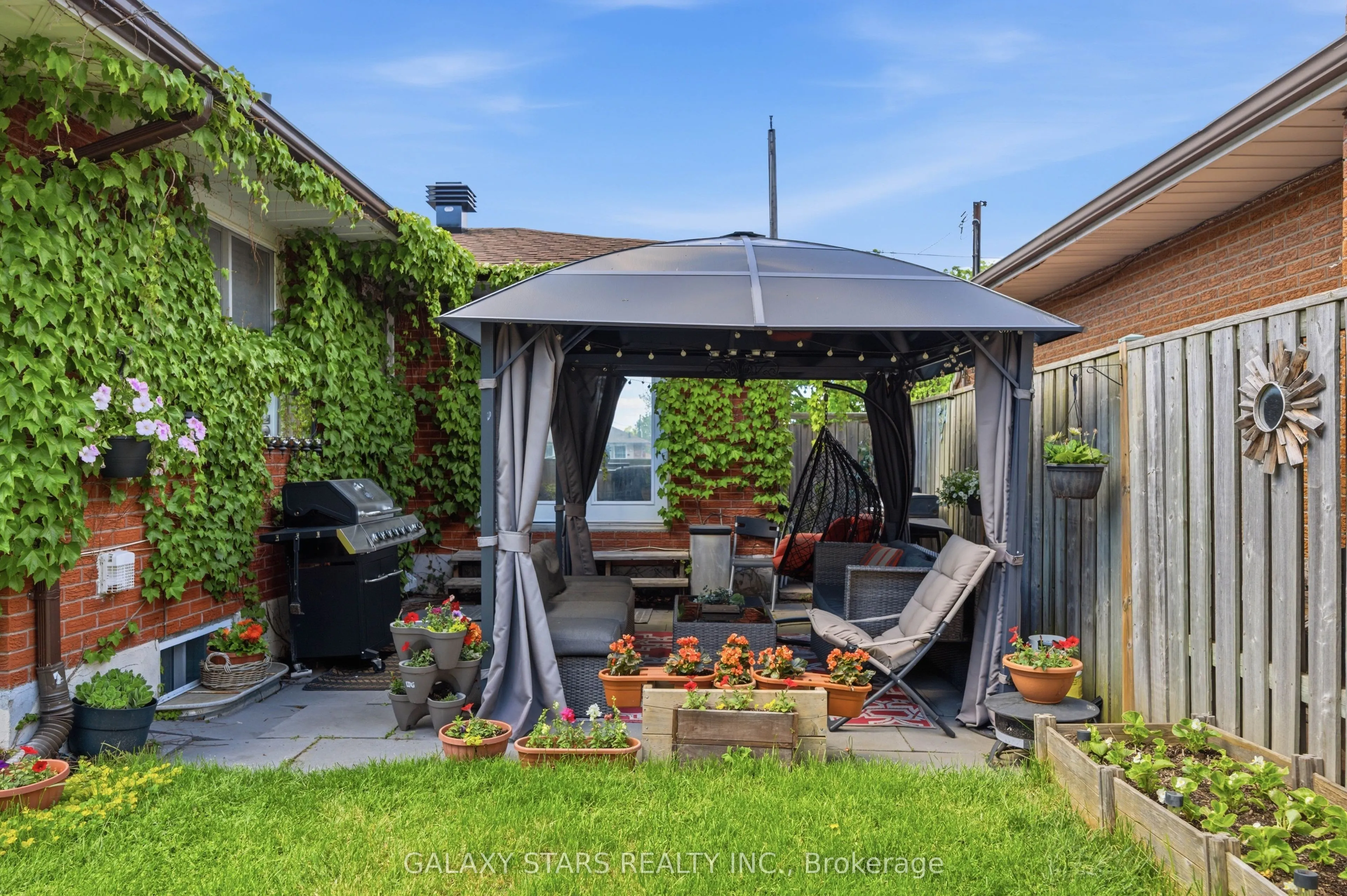 1177 Lisgar Avenue