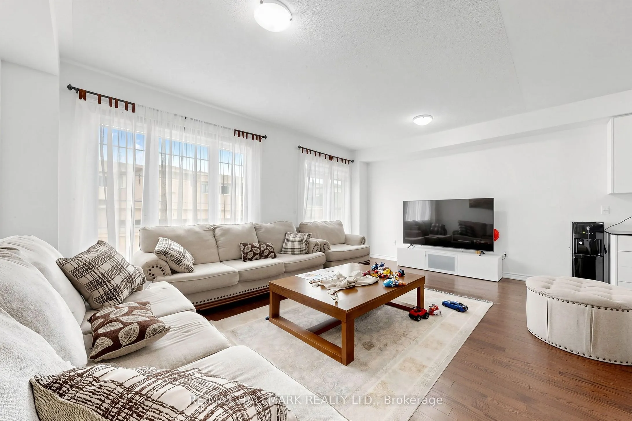 37 Velvet Drive