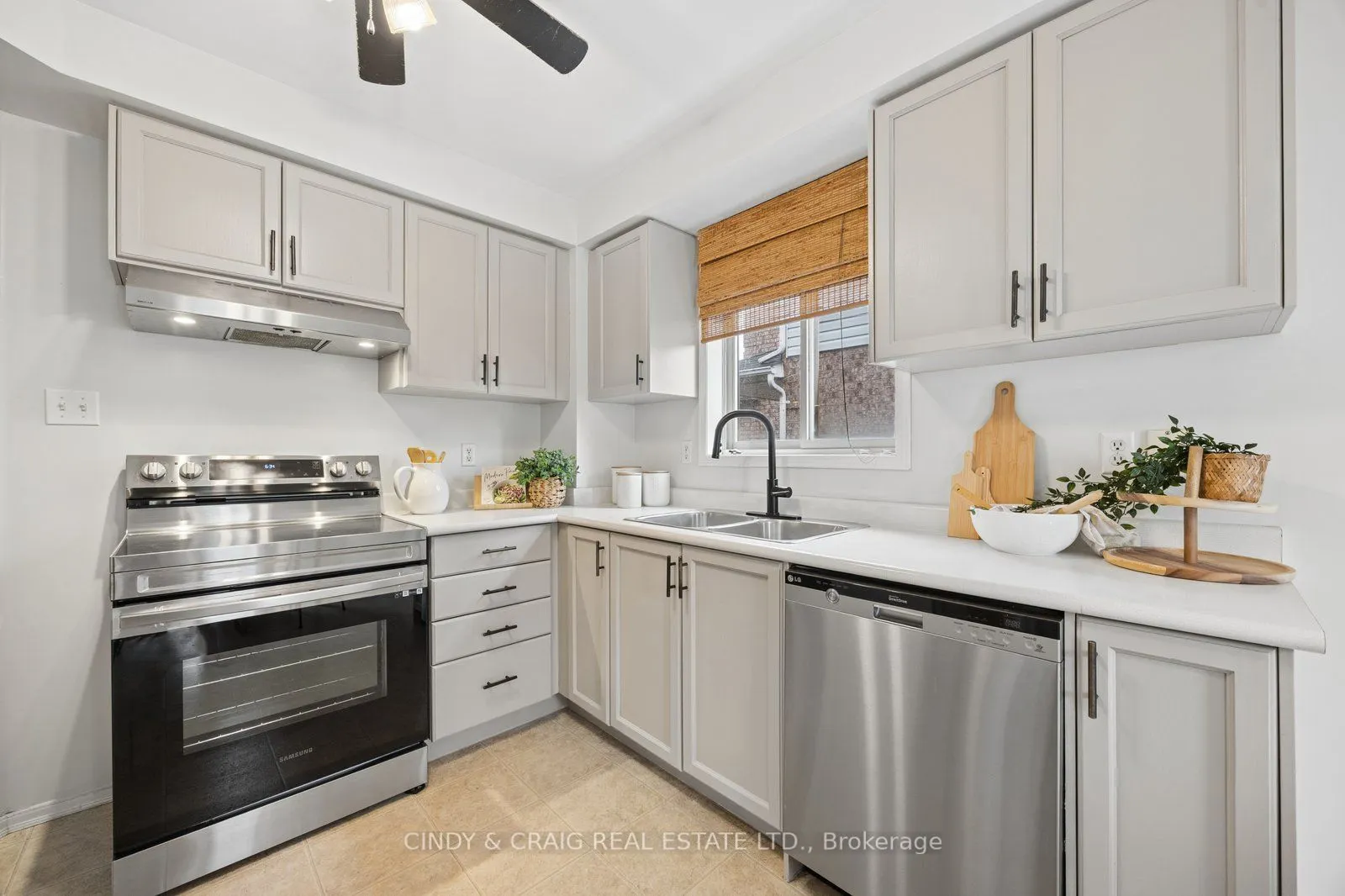 1550 Fieldgate Drive