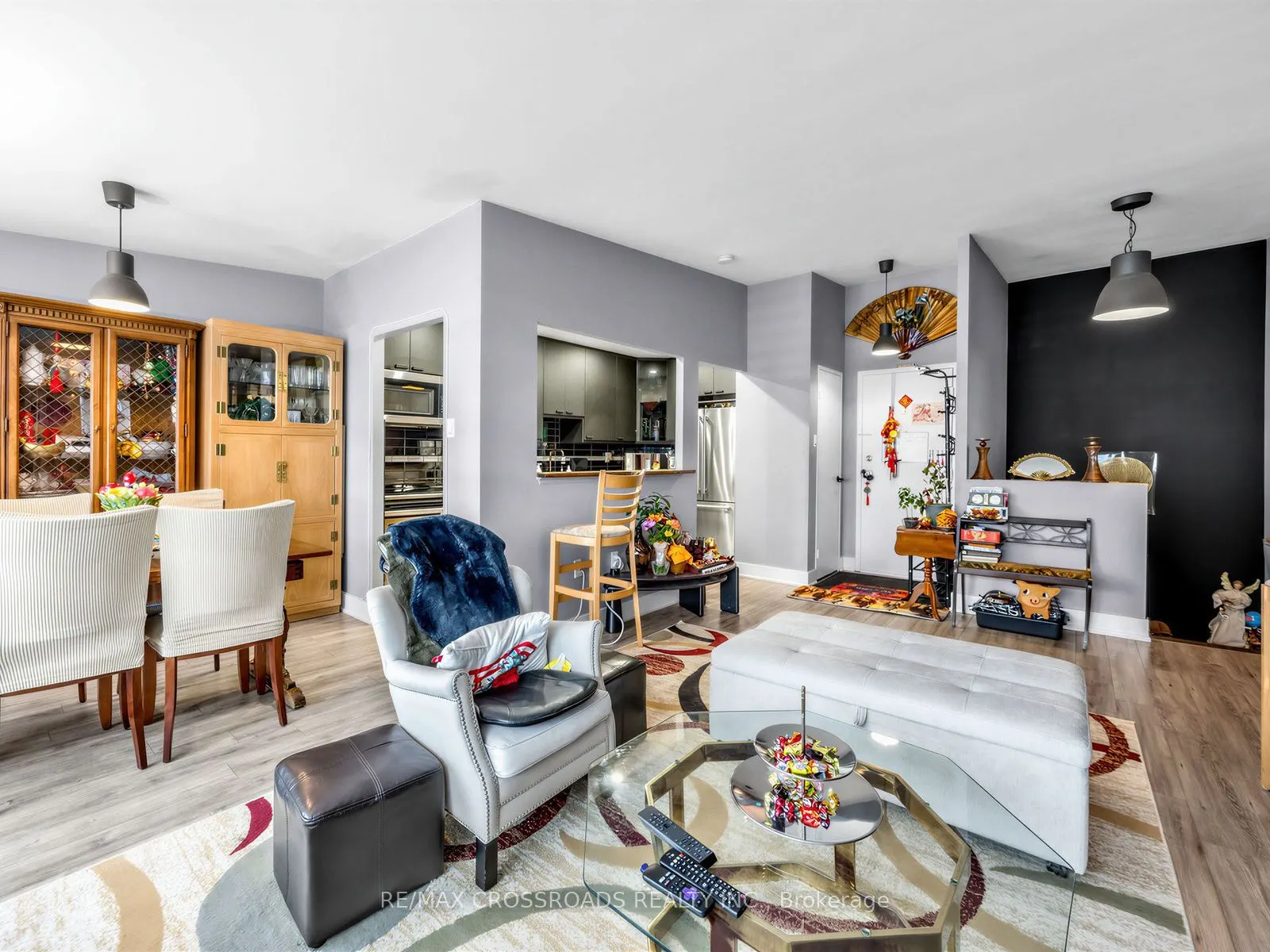 4060 Lawrence Avenue E #504