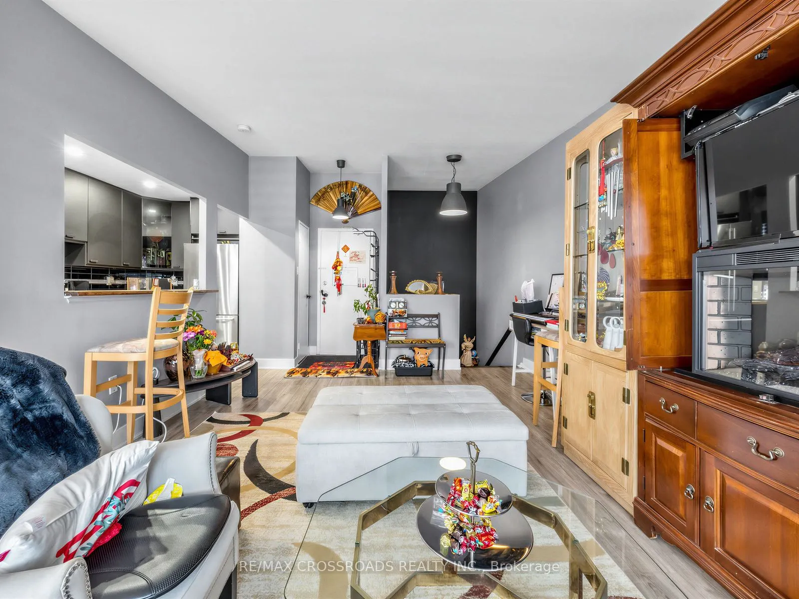 4060 Lawrence Avenue E #504