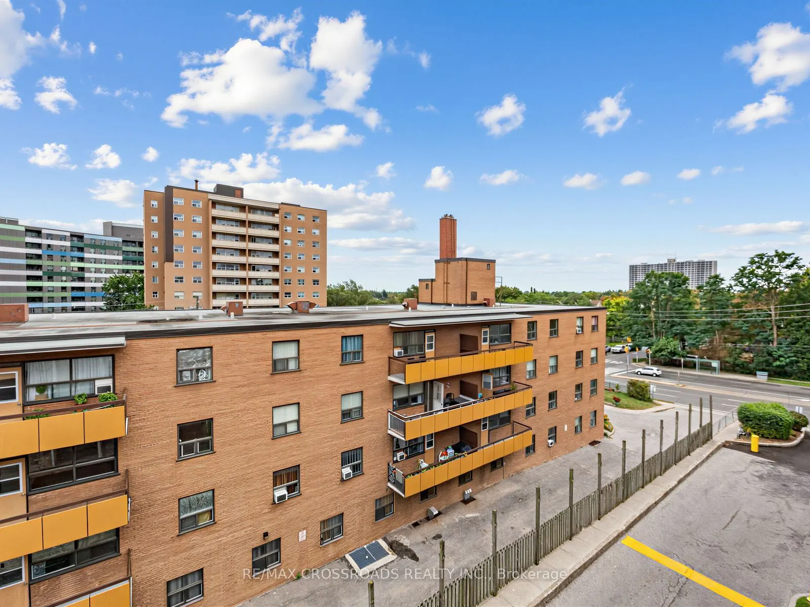 4060 Lawrence Avenue E #504