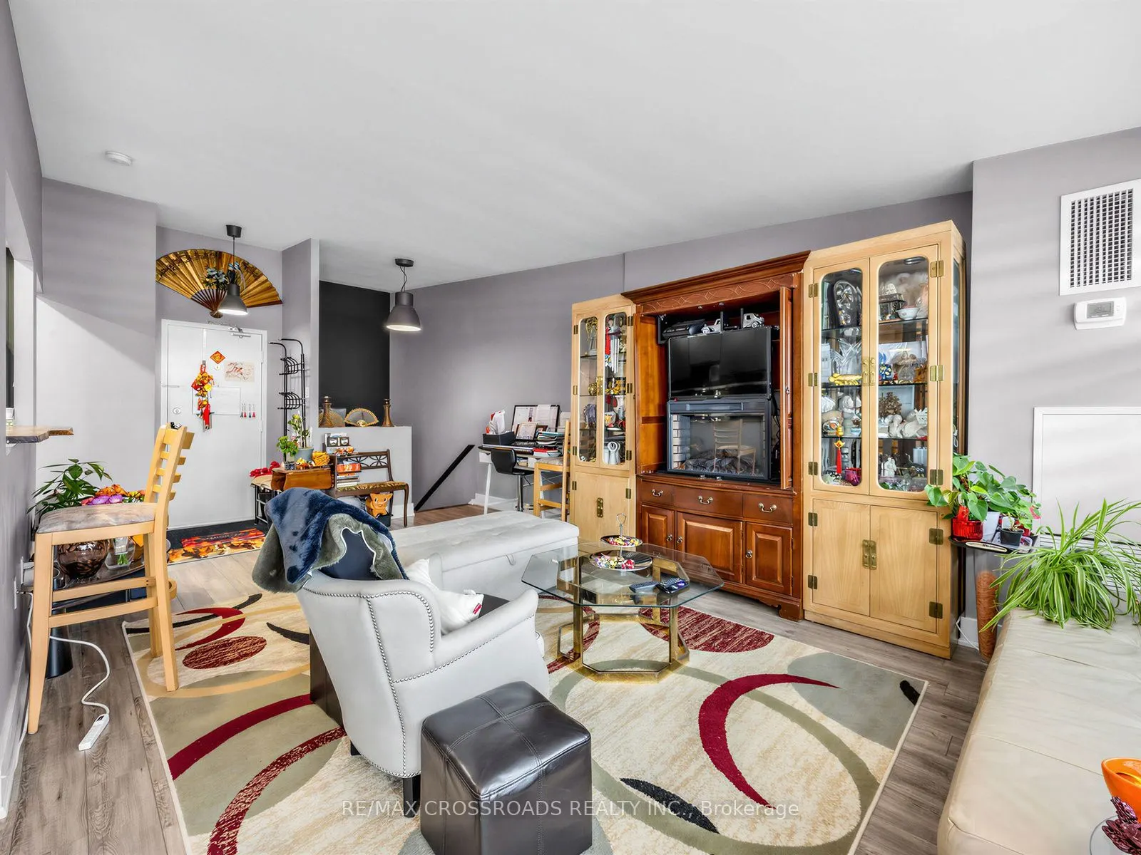 4060 Lawrence Avenue E #504
