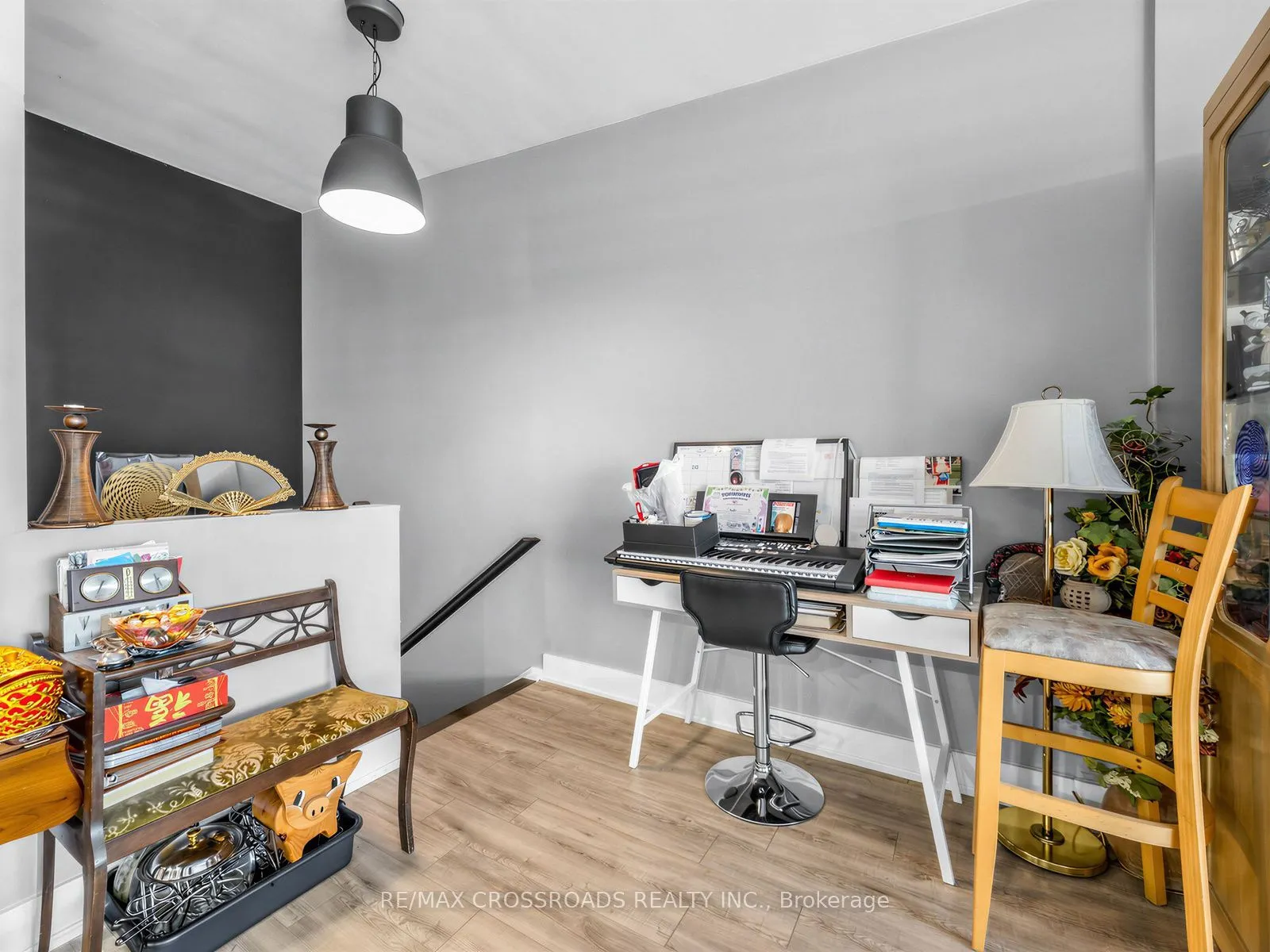 4060 Lawrence Avenue E #504