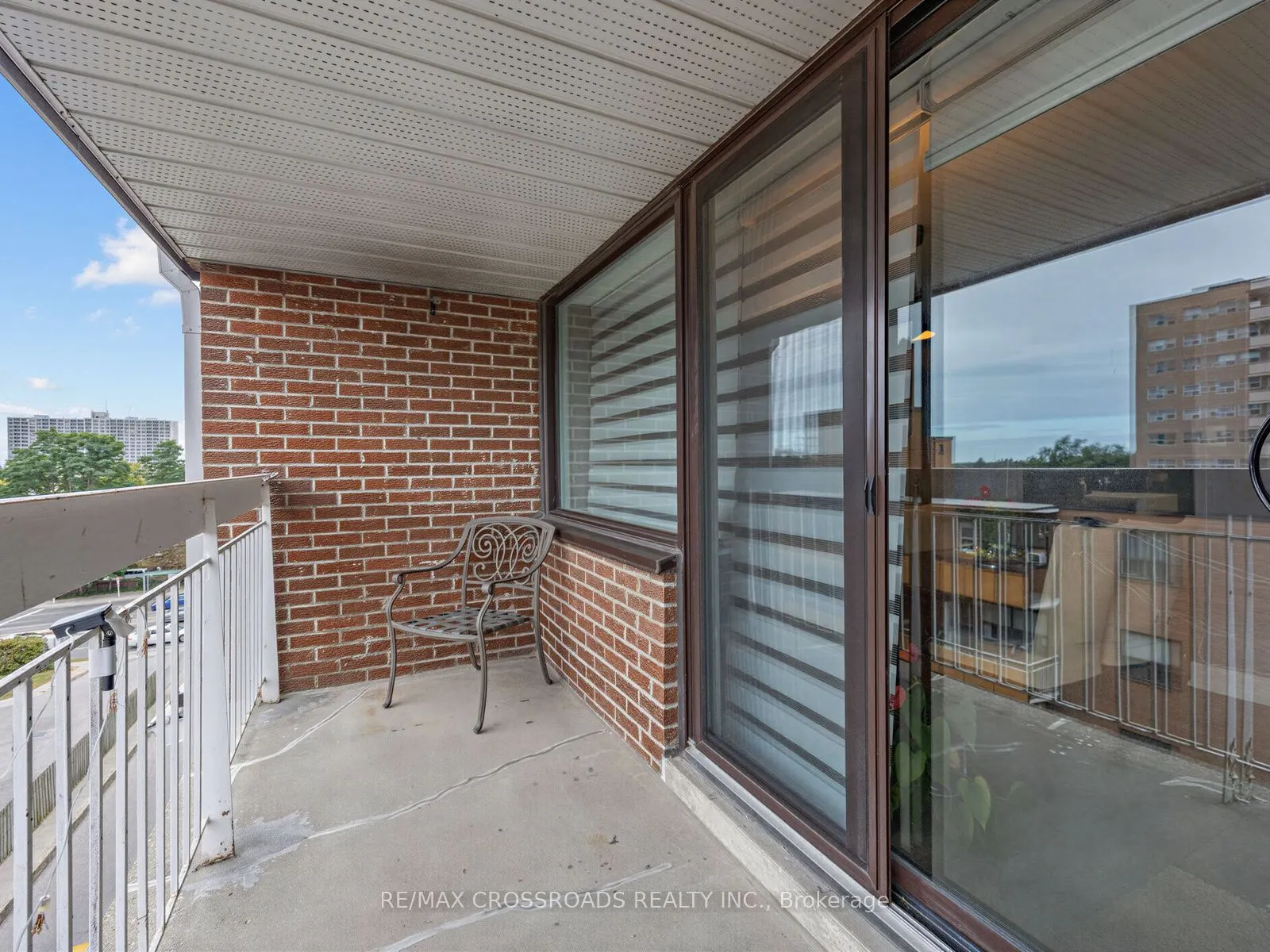 4060 Lawrence Avenue E #504