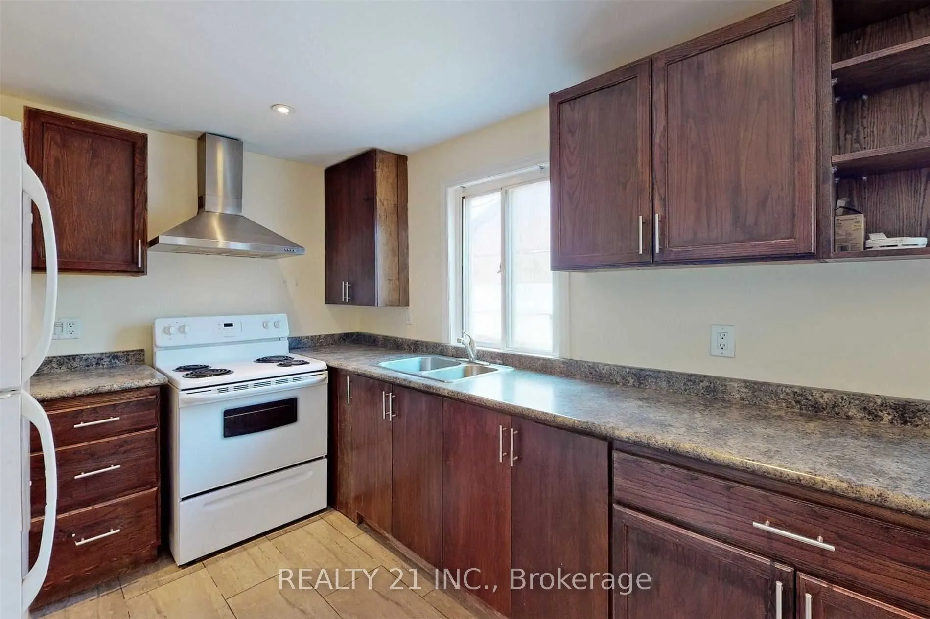 270 Linsmore Crescent