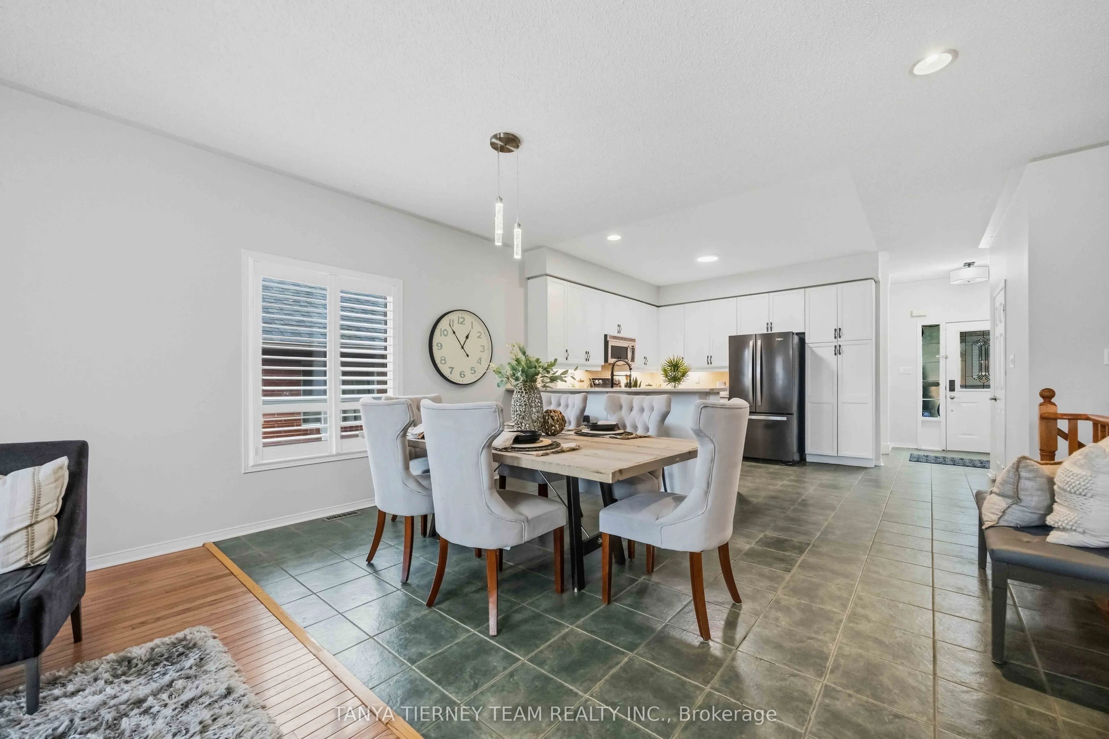 28 Perryview Drive