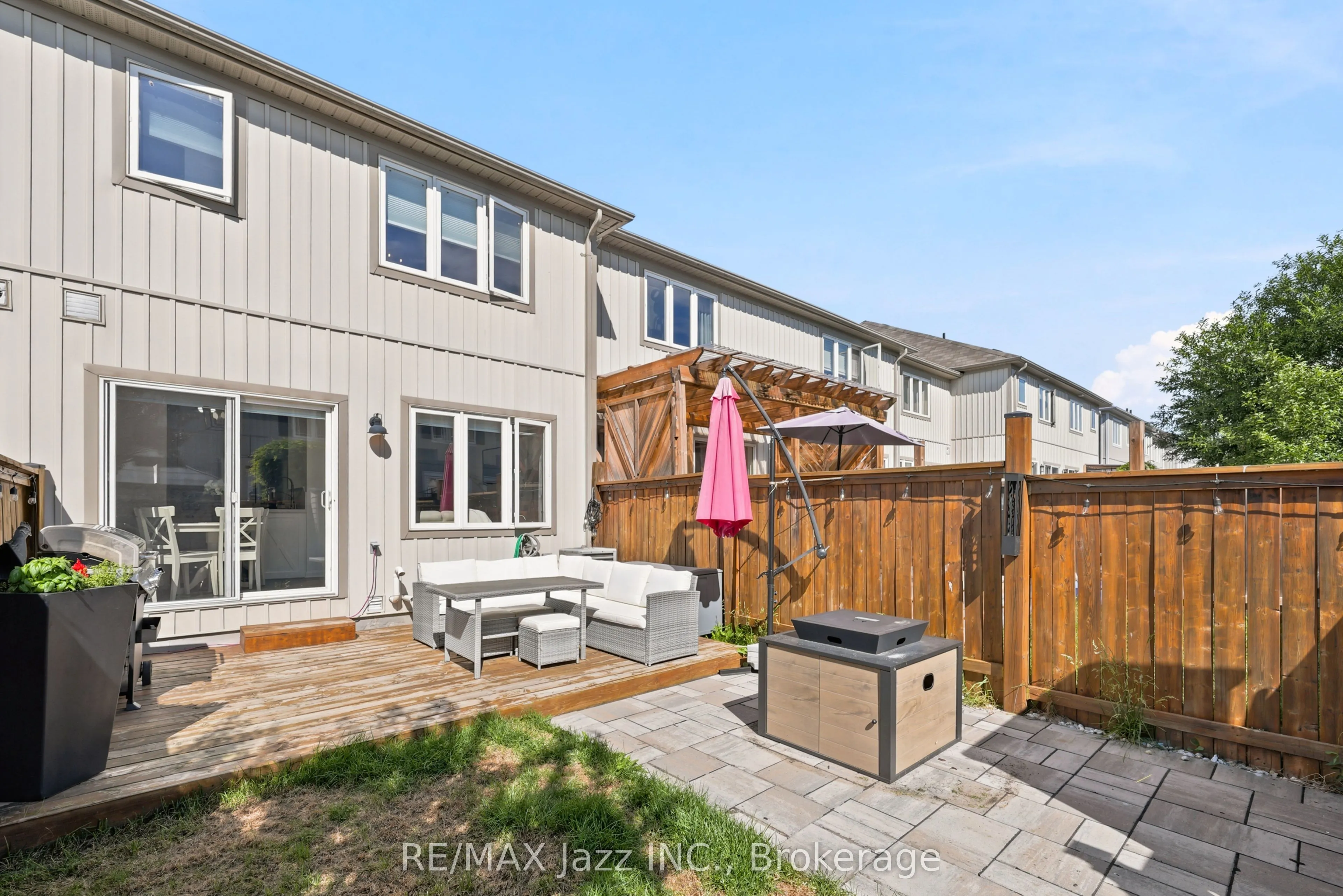 15 Farmstead Drive