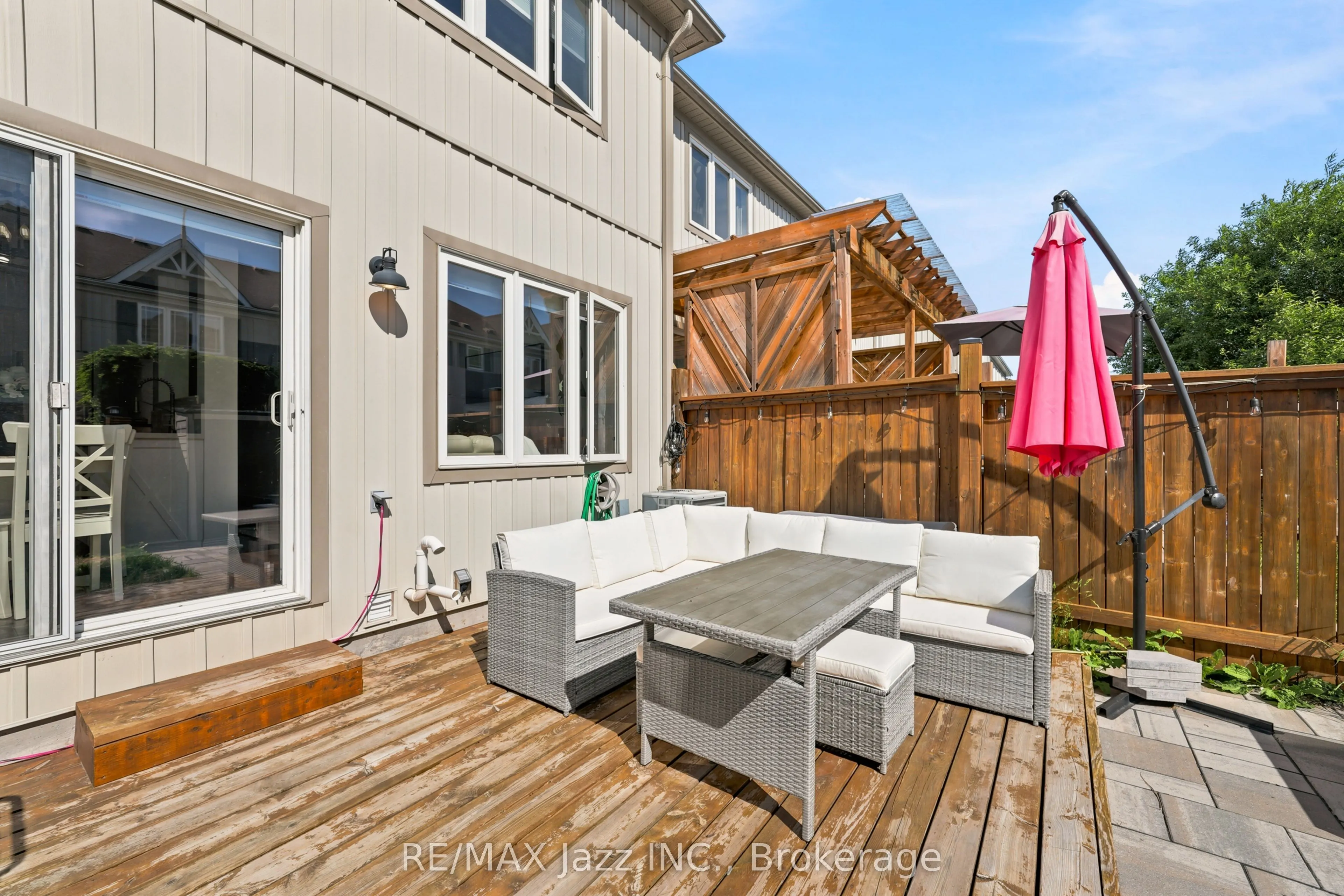 15 Farmstead Drive