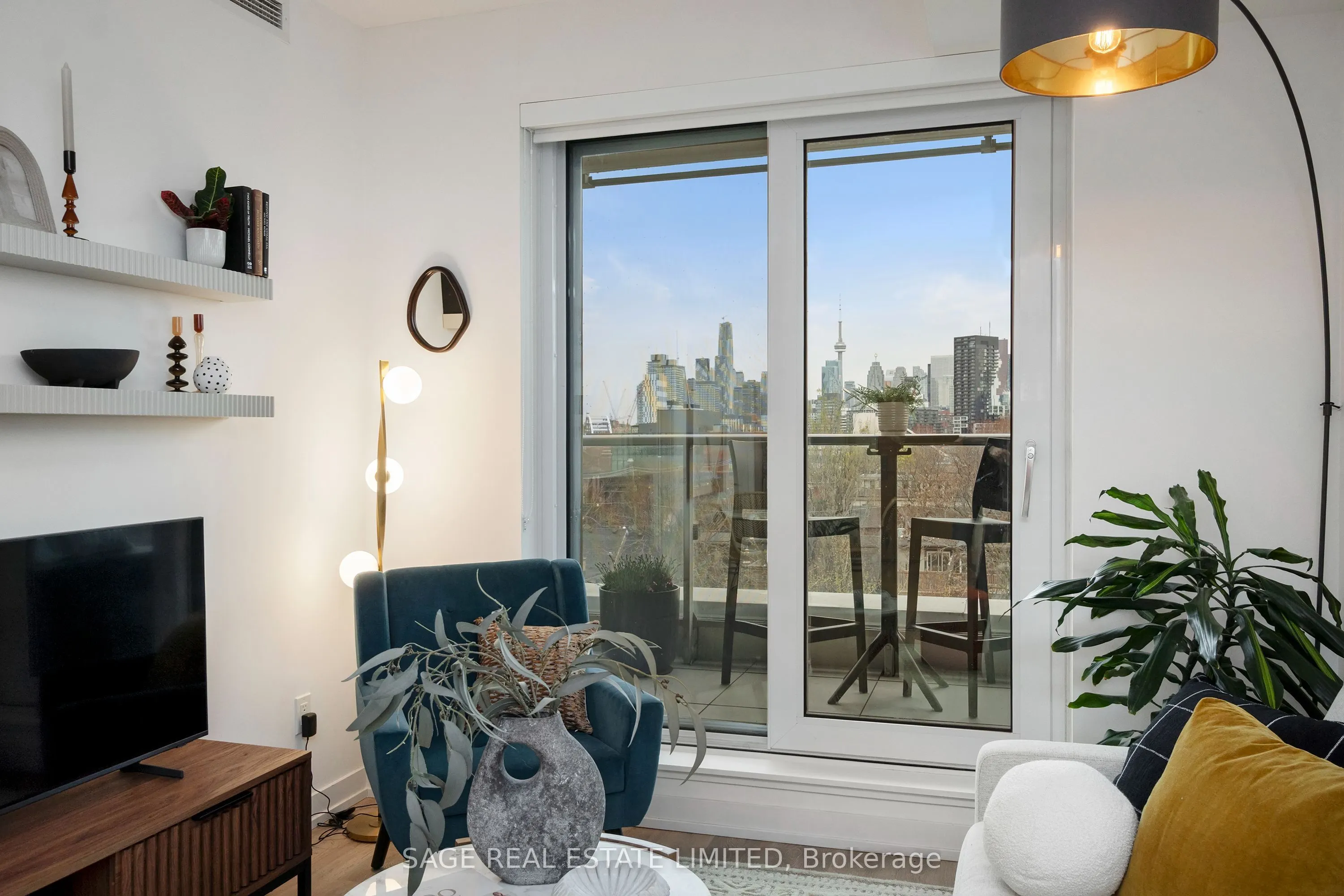 150 Logan Avenue #606