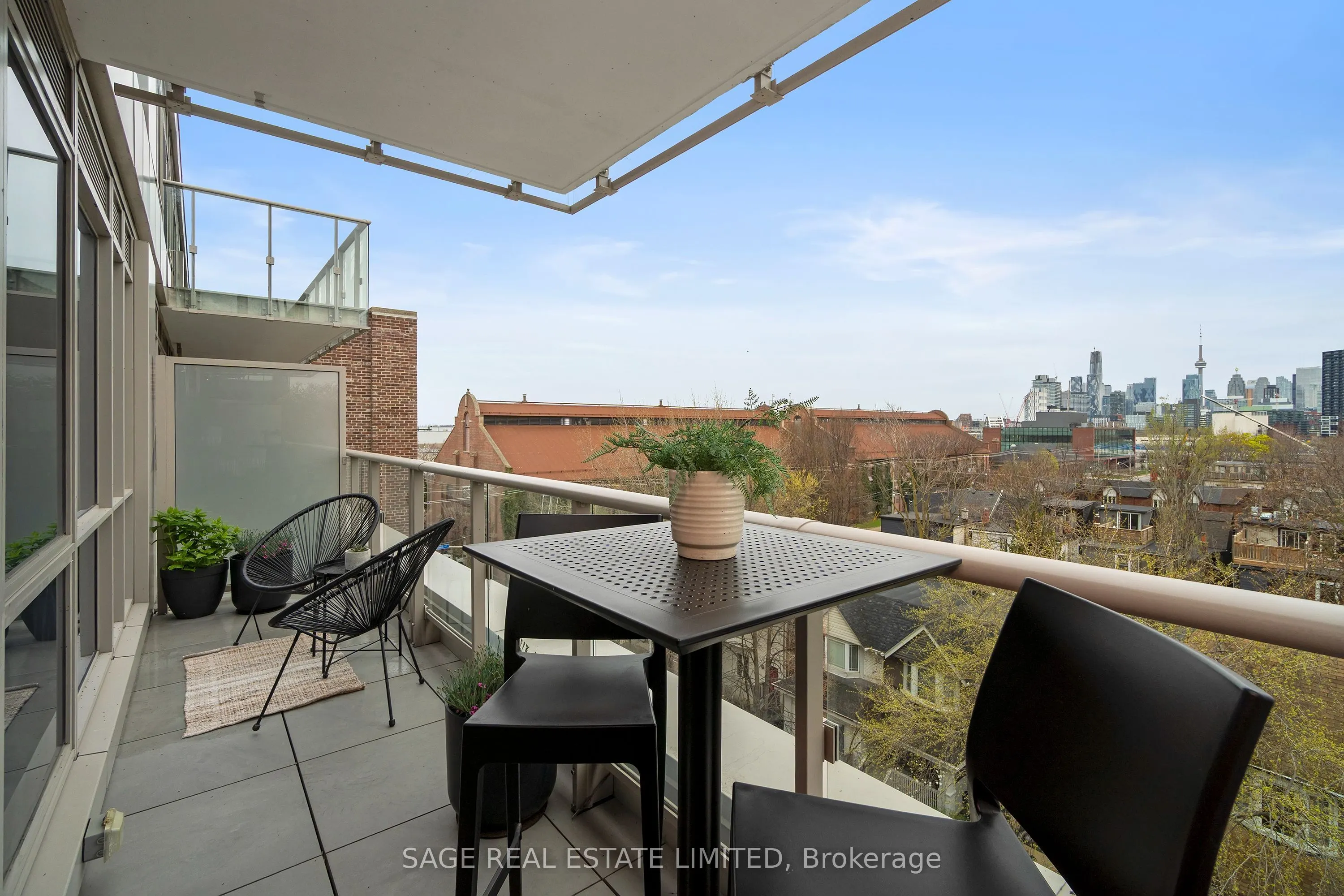 150 Logan Avenue #606