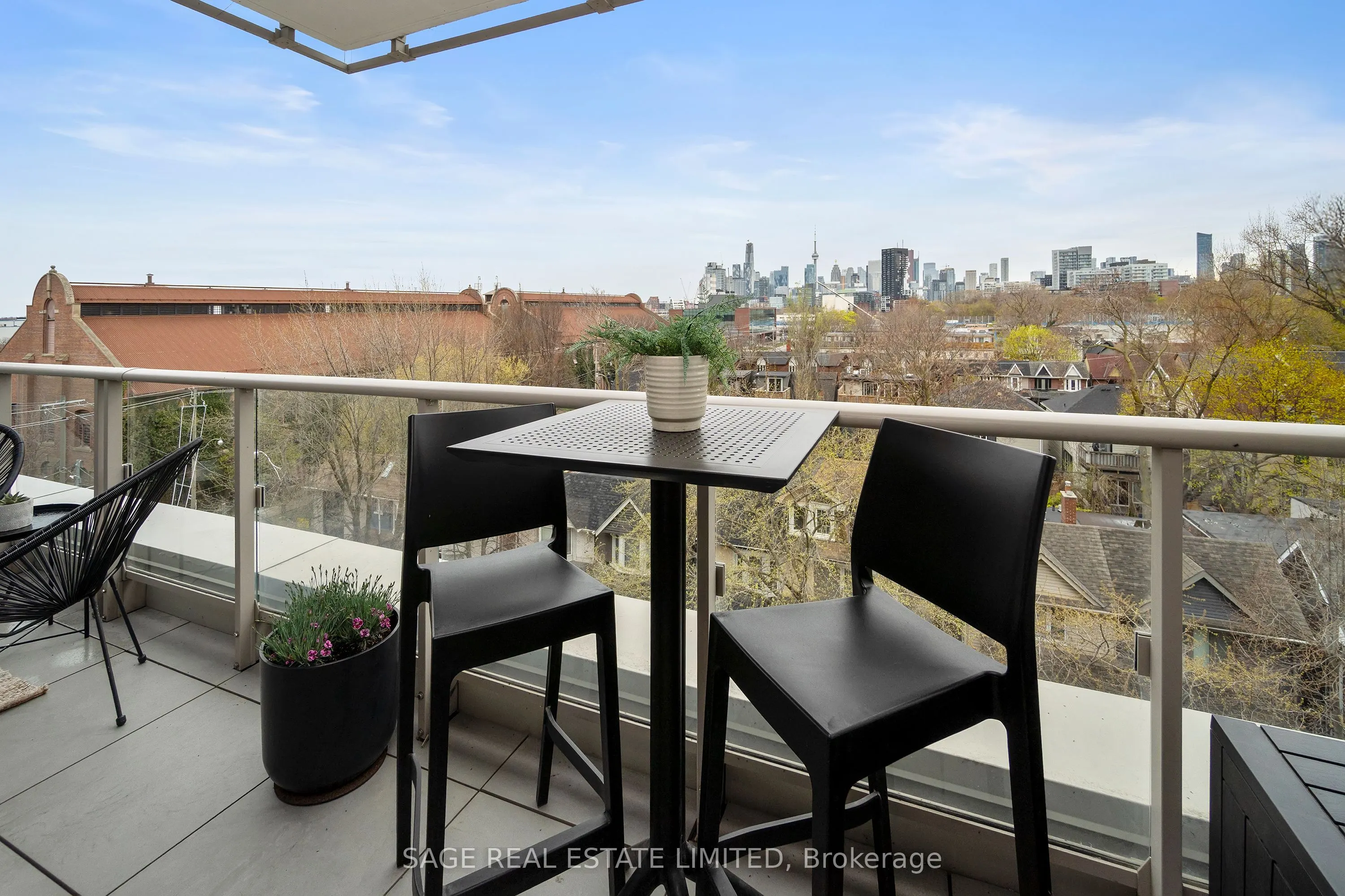 150 Logan Avenue #606