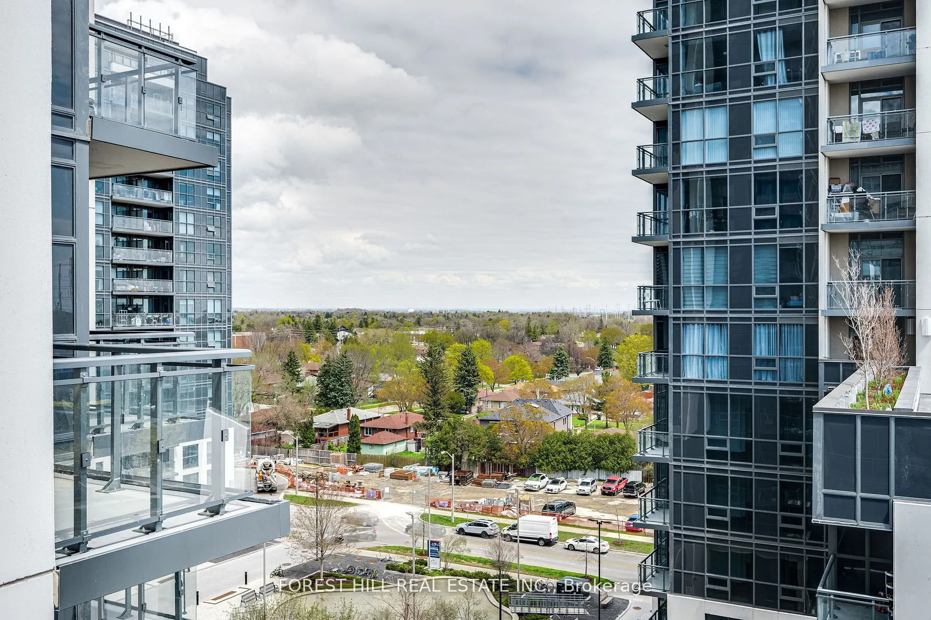 20 Meadowglen Place #826