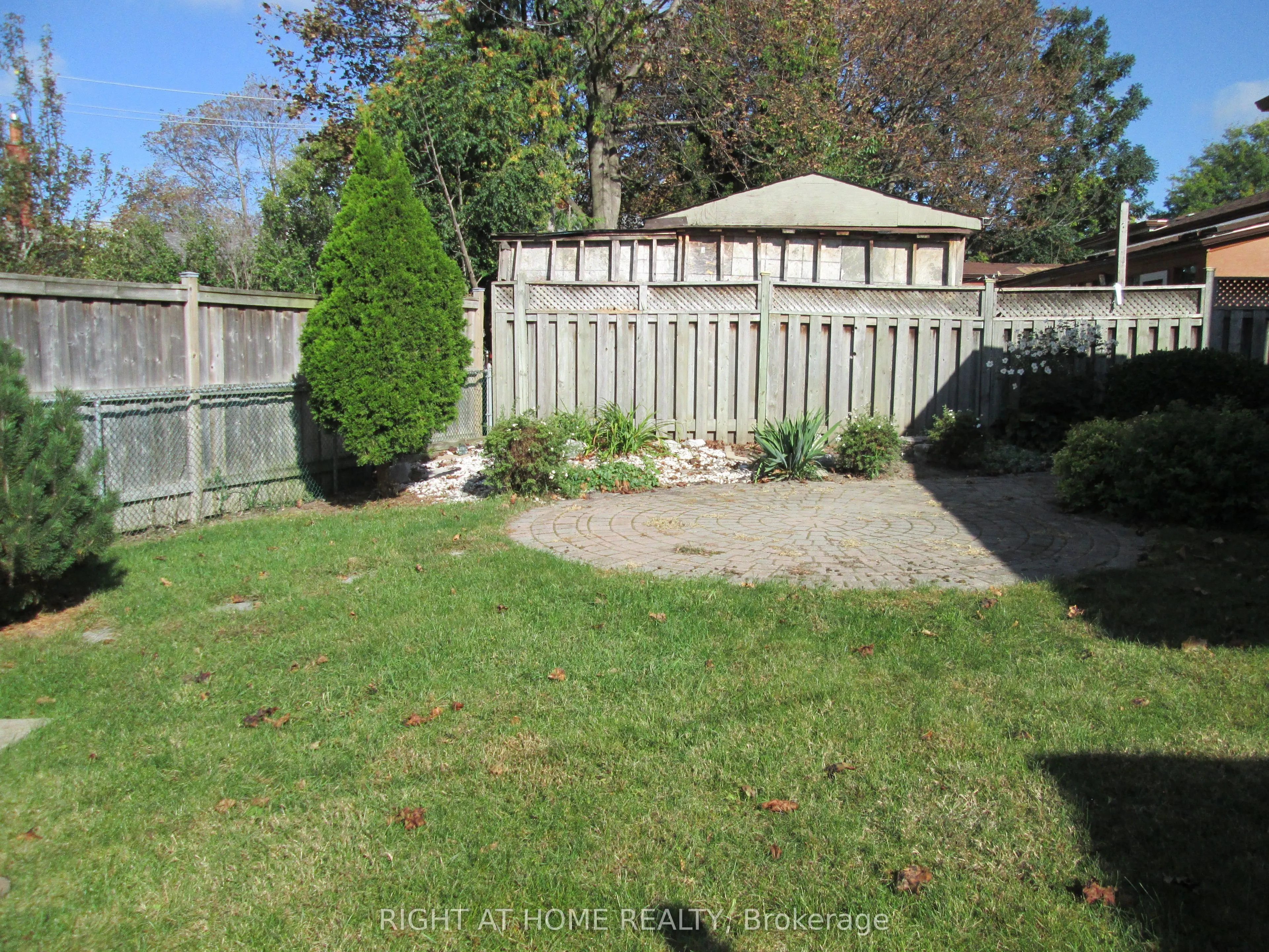 910 Scarborough Golf Club Road
