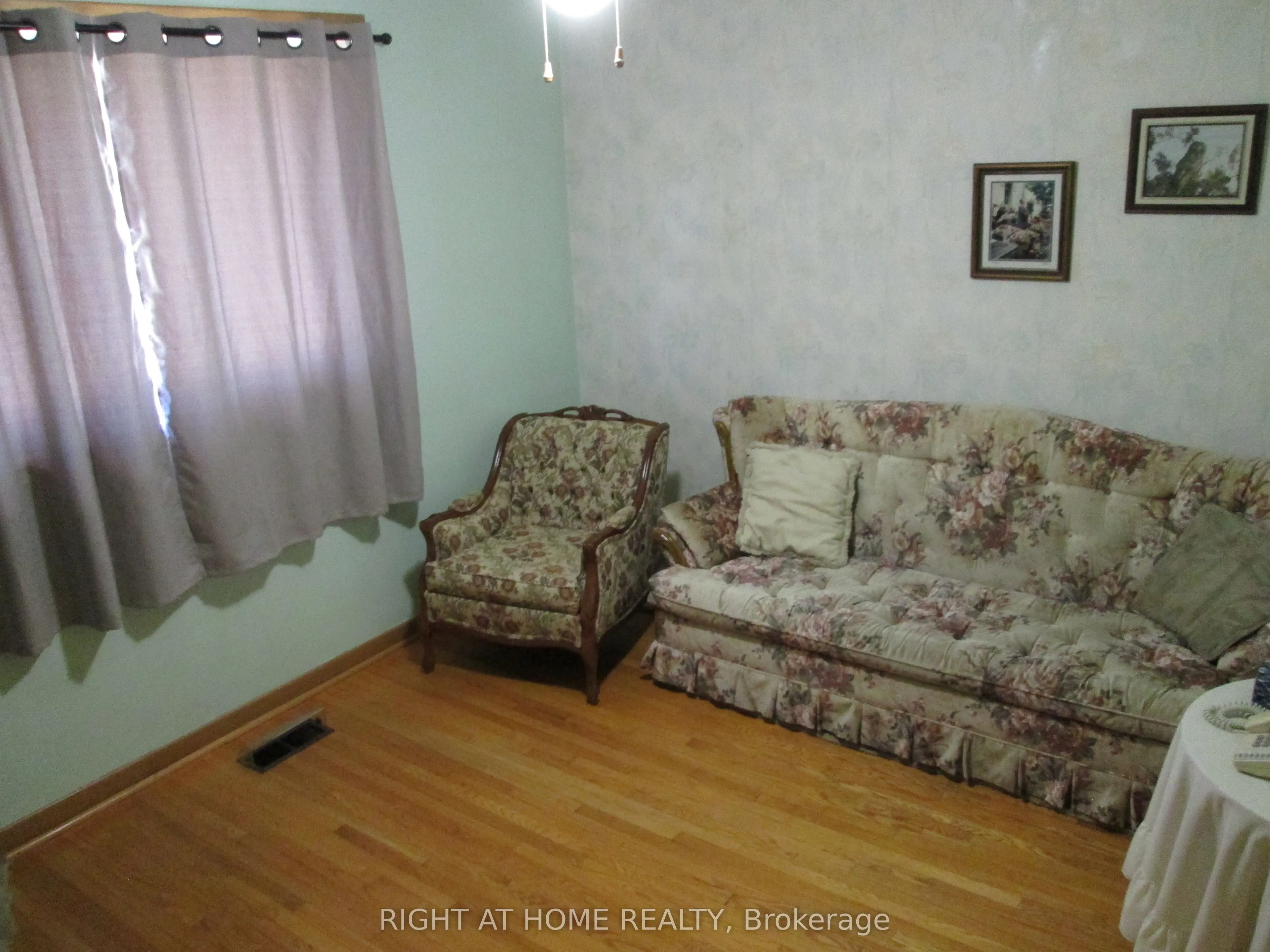 910 Scarborough Golf Club Road