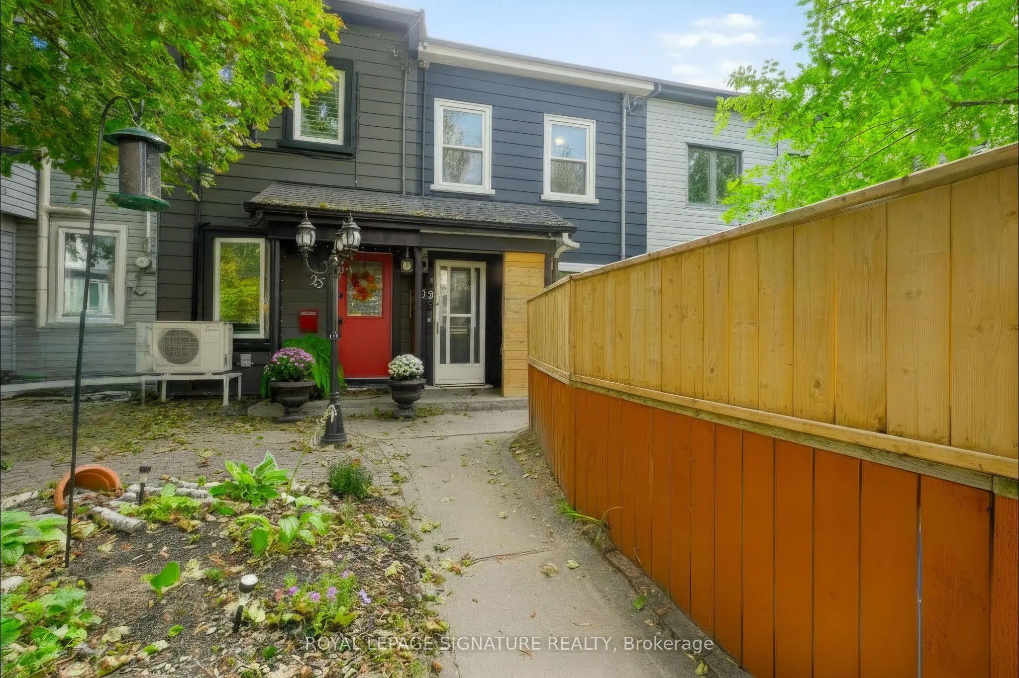 23 Myrtle Avenue