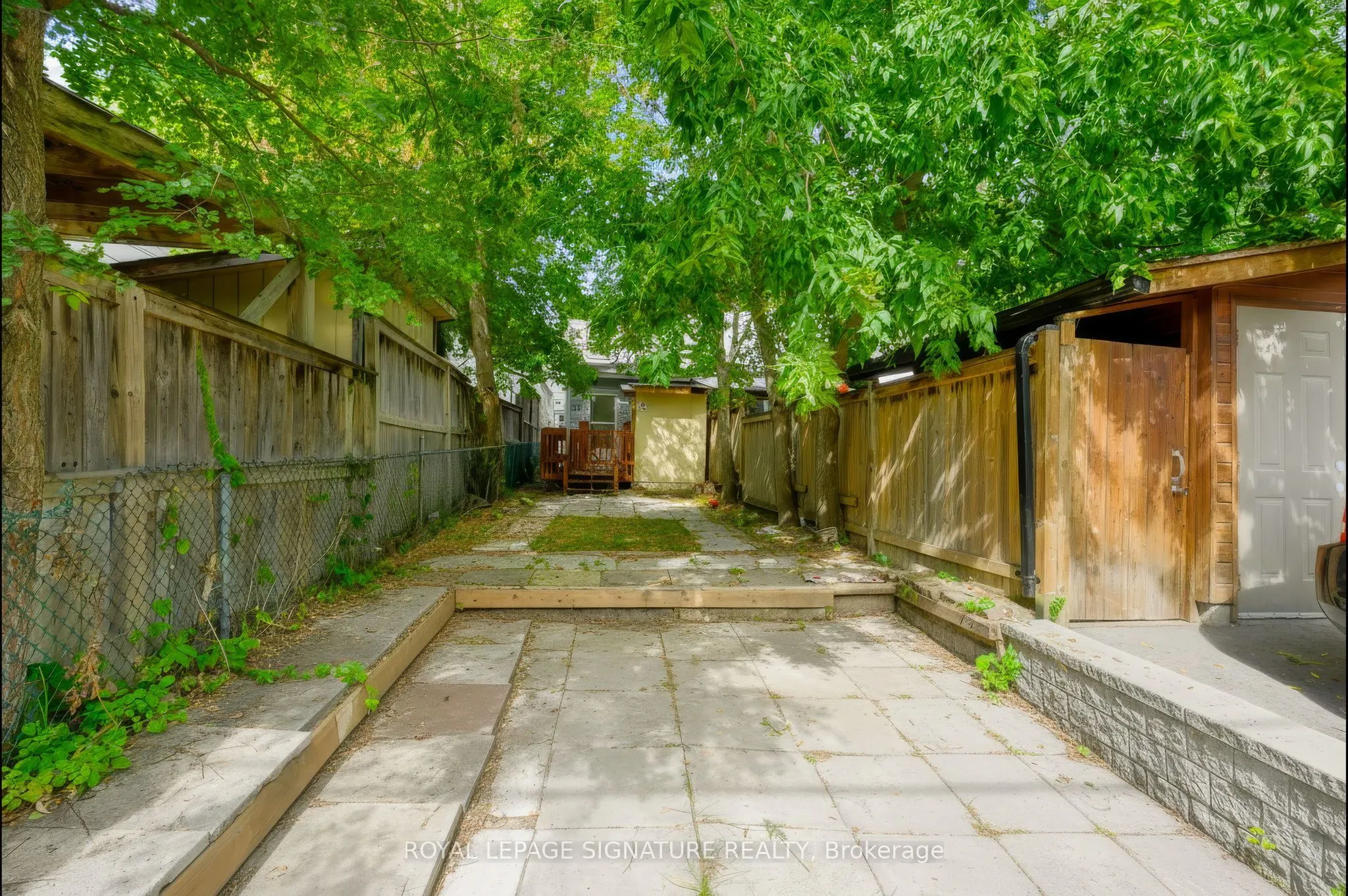 23 Myrtle Avenue