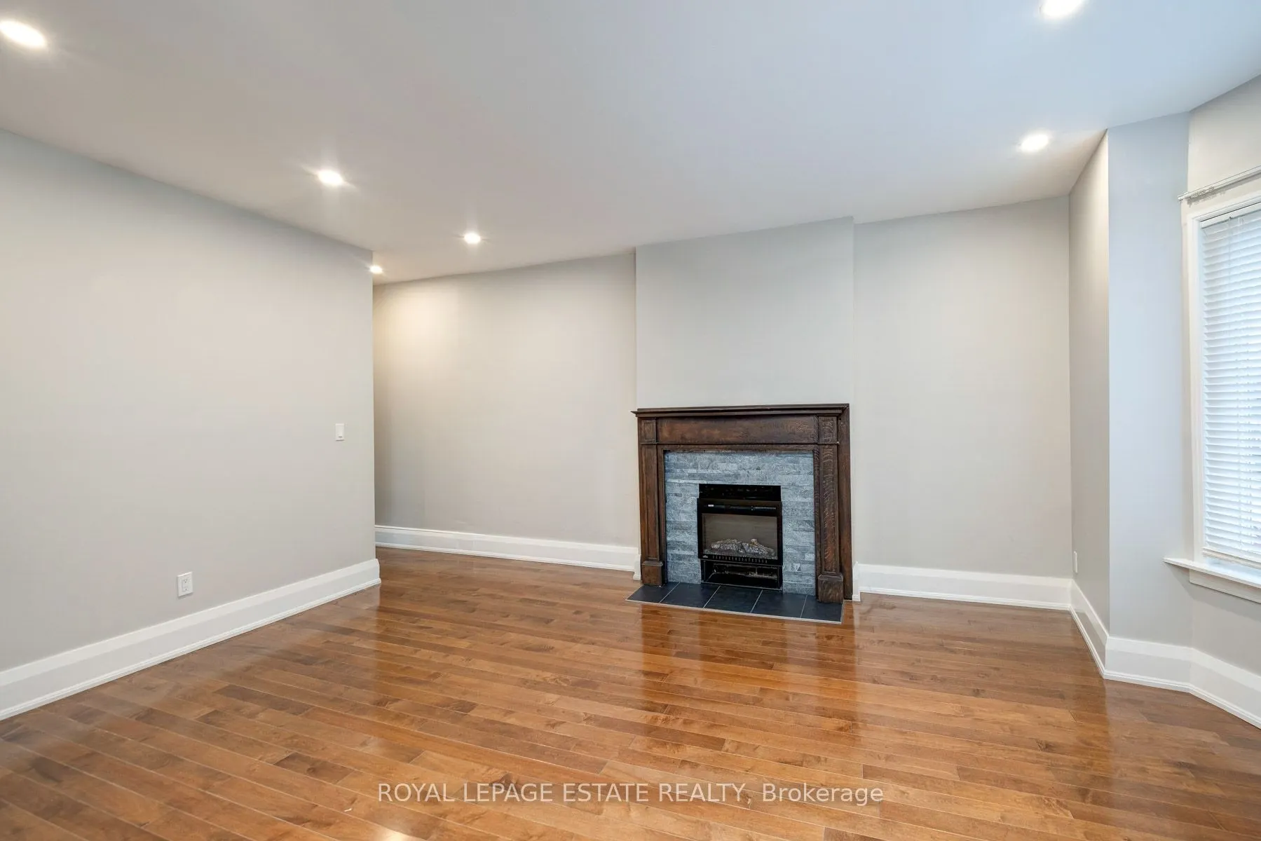 322 Silver Birch Avenue #Upper