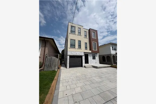 113 Grenfell Street